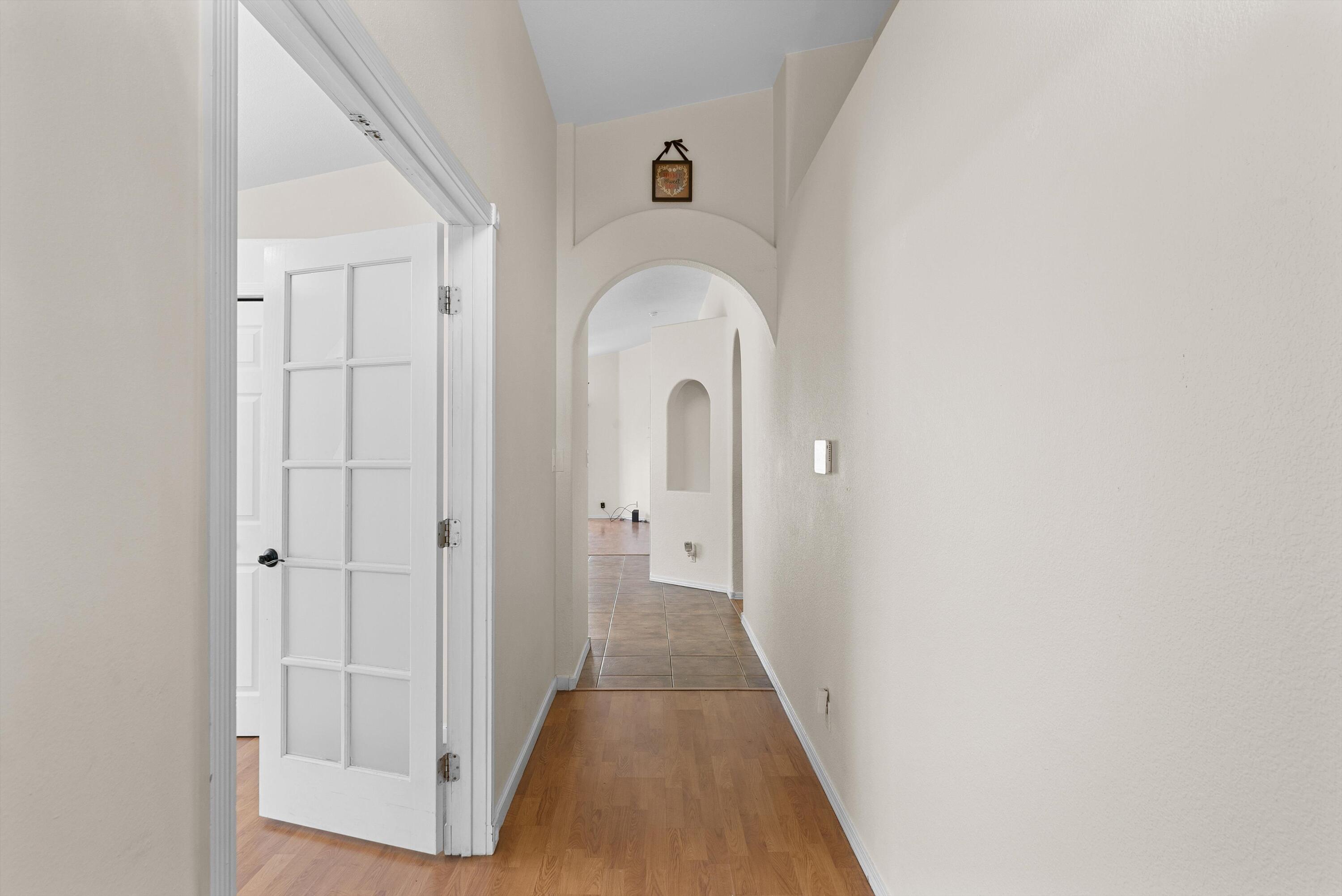 10300 Calle Maravilla Court NW