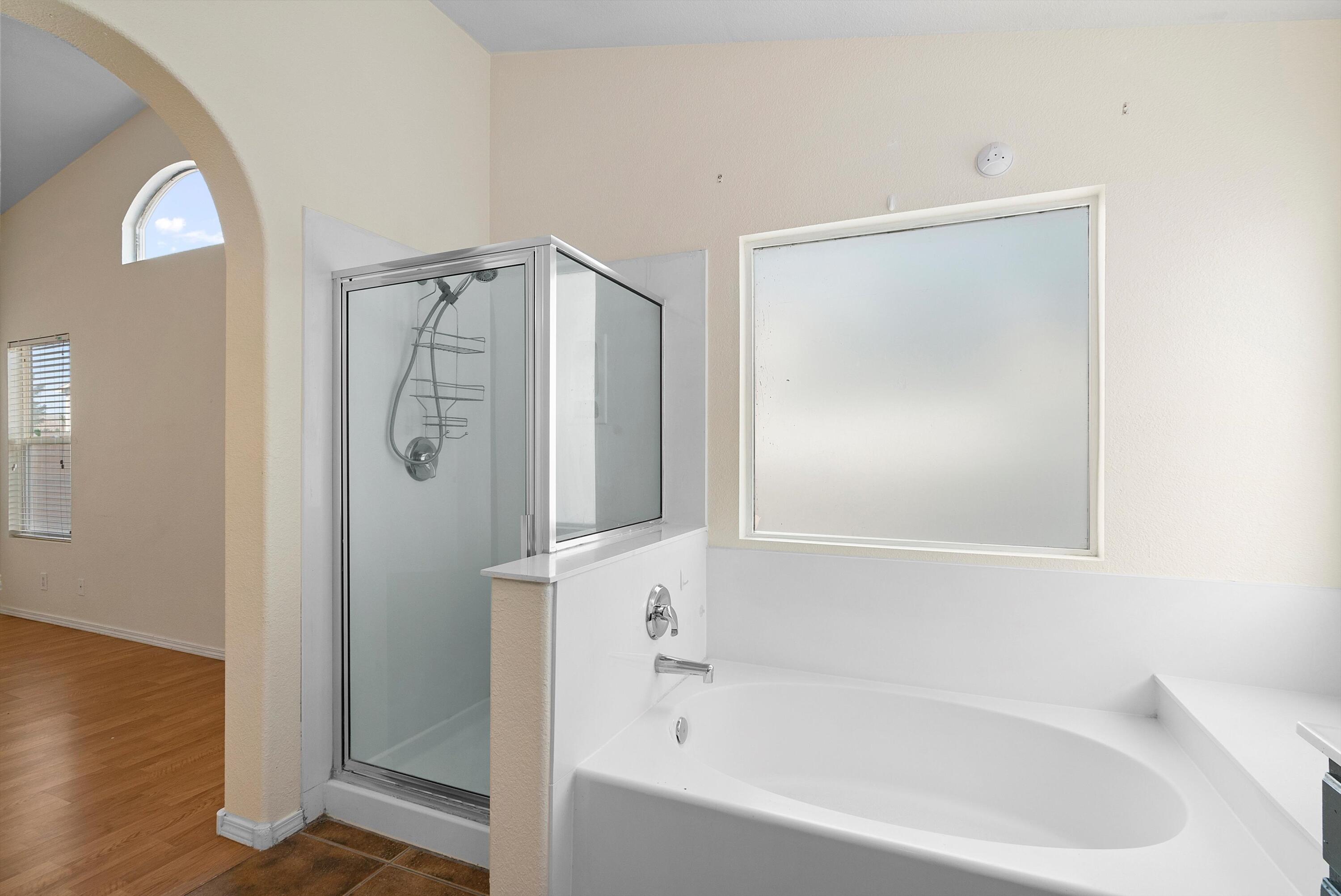 10300 Calle Maravilla Court NW