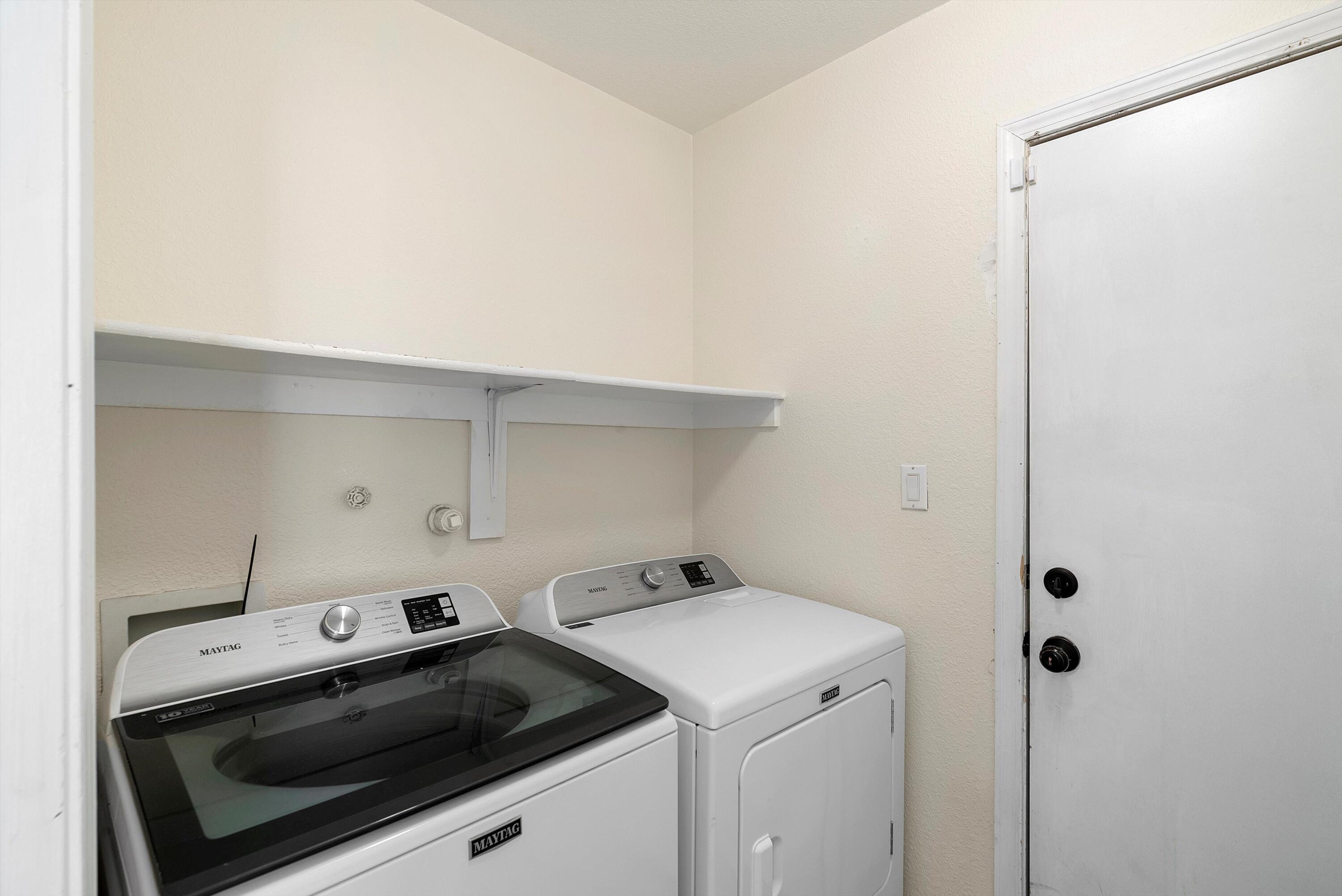 10300 Calle Maravilla Court NW