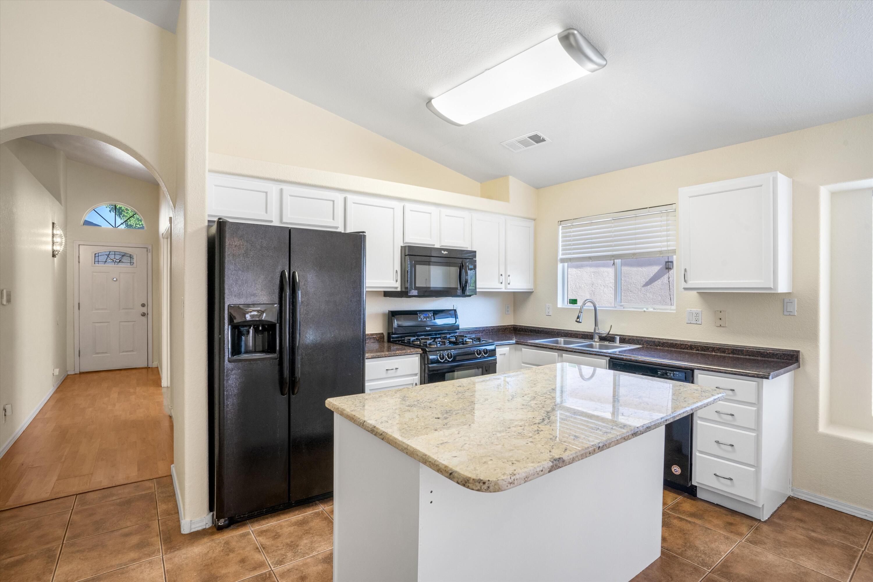 10300 Calle Maravilla Court NW