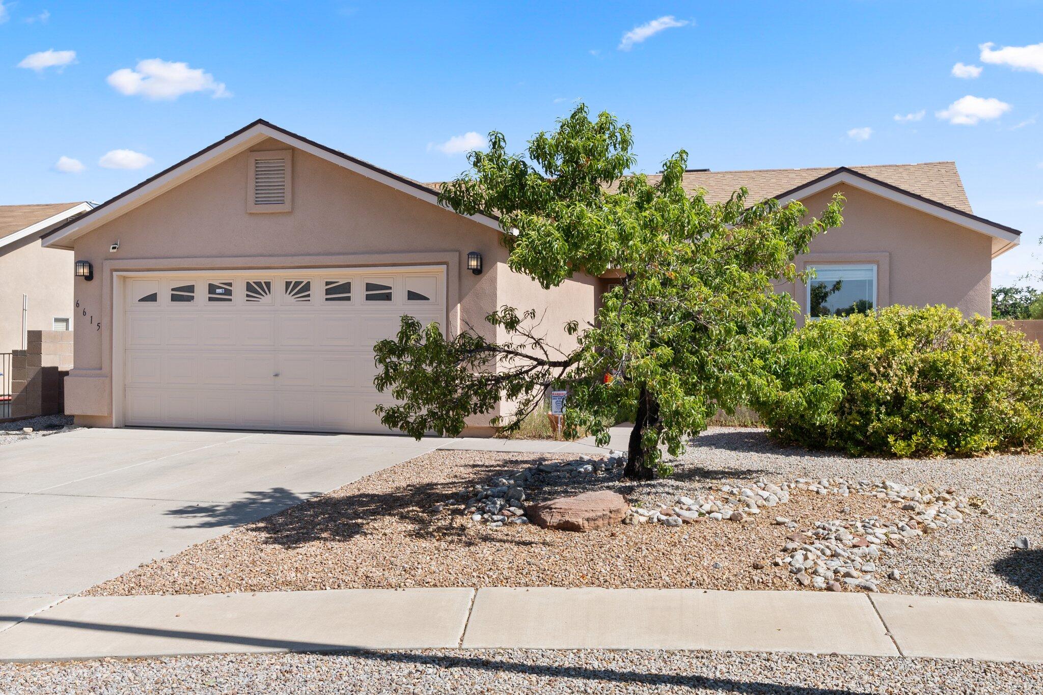 6615 Sonrisa Place NE