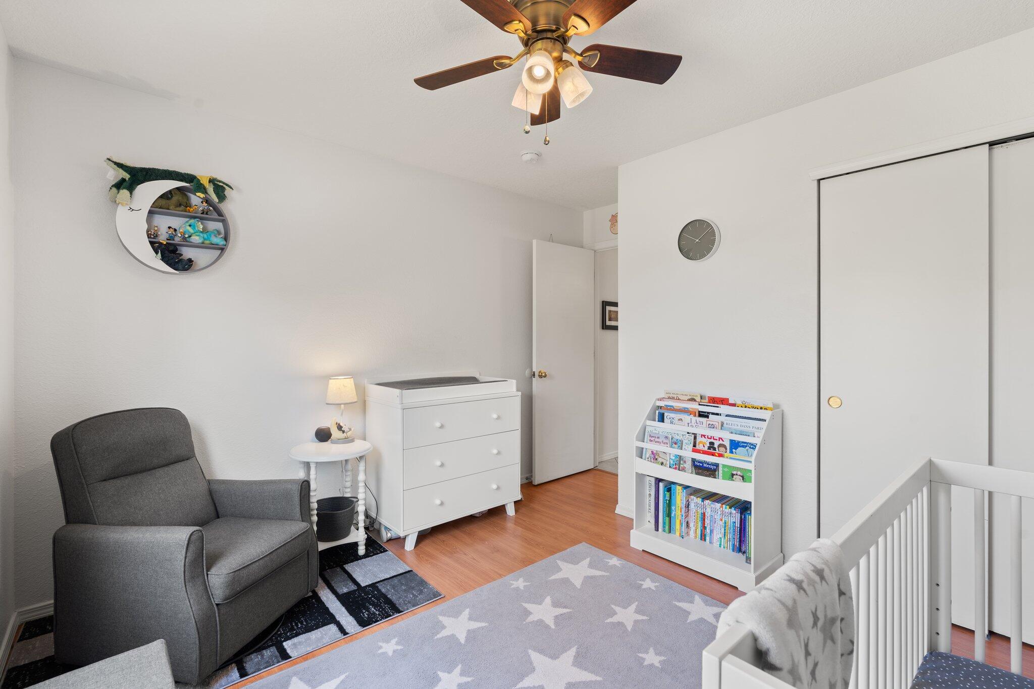 6615 Sonrisa Place NE