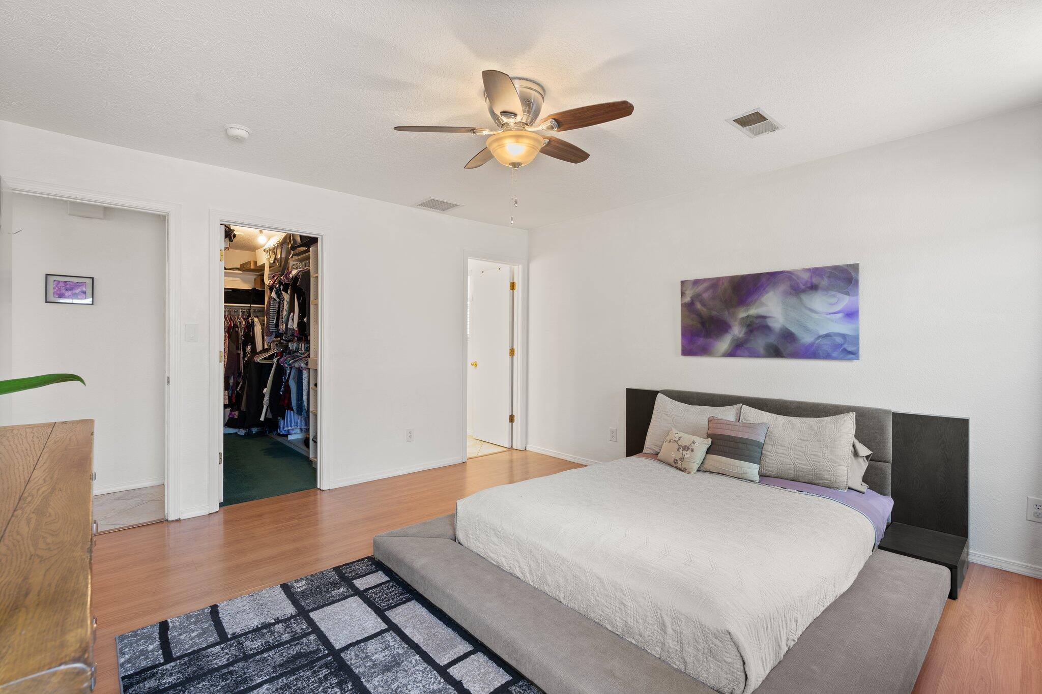 6615 Sonrisa Place NE