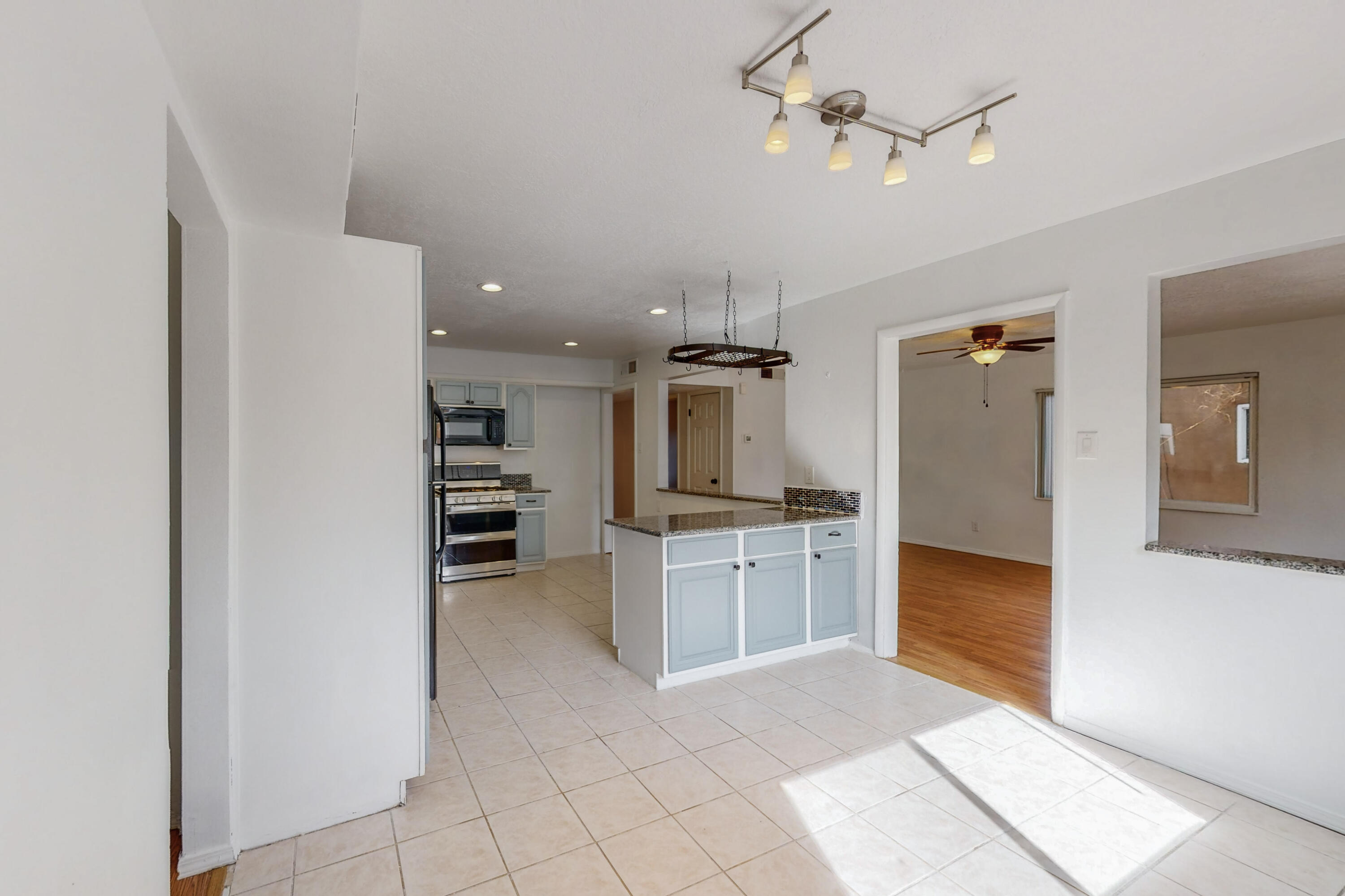 2205 Elizabeth Street NE