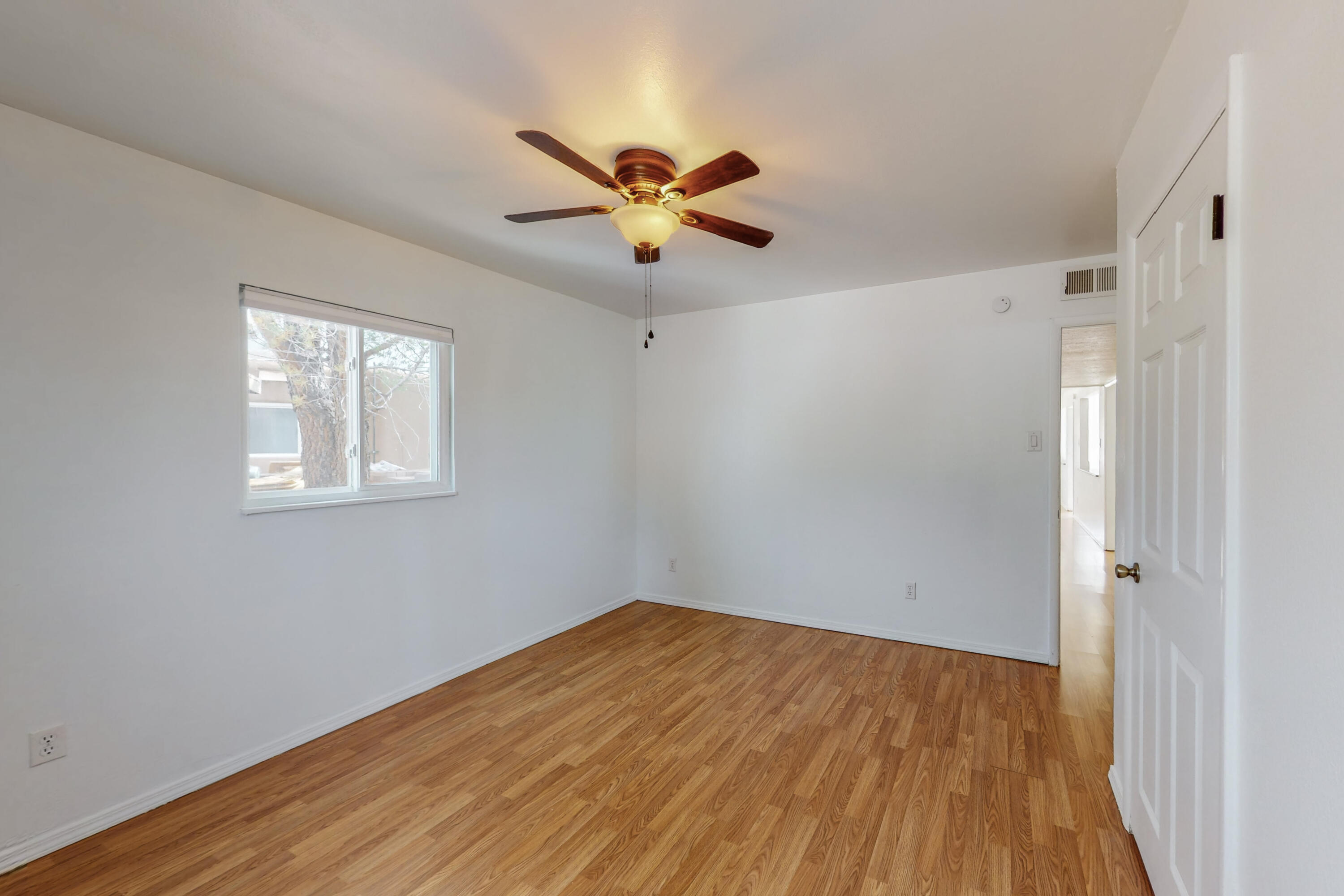 2205 Elizabeth Street NE