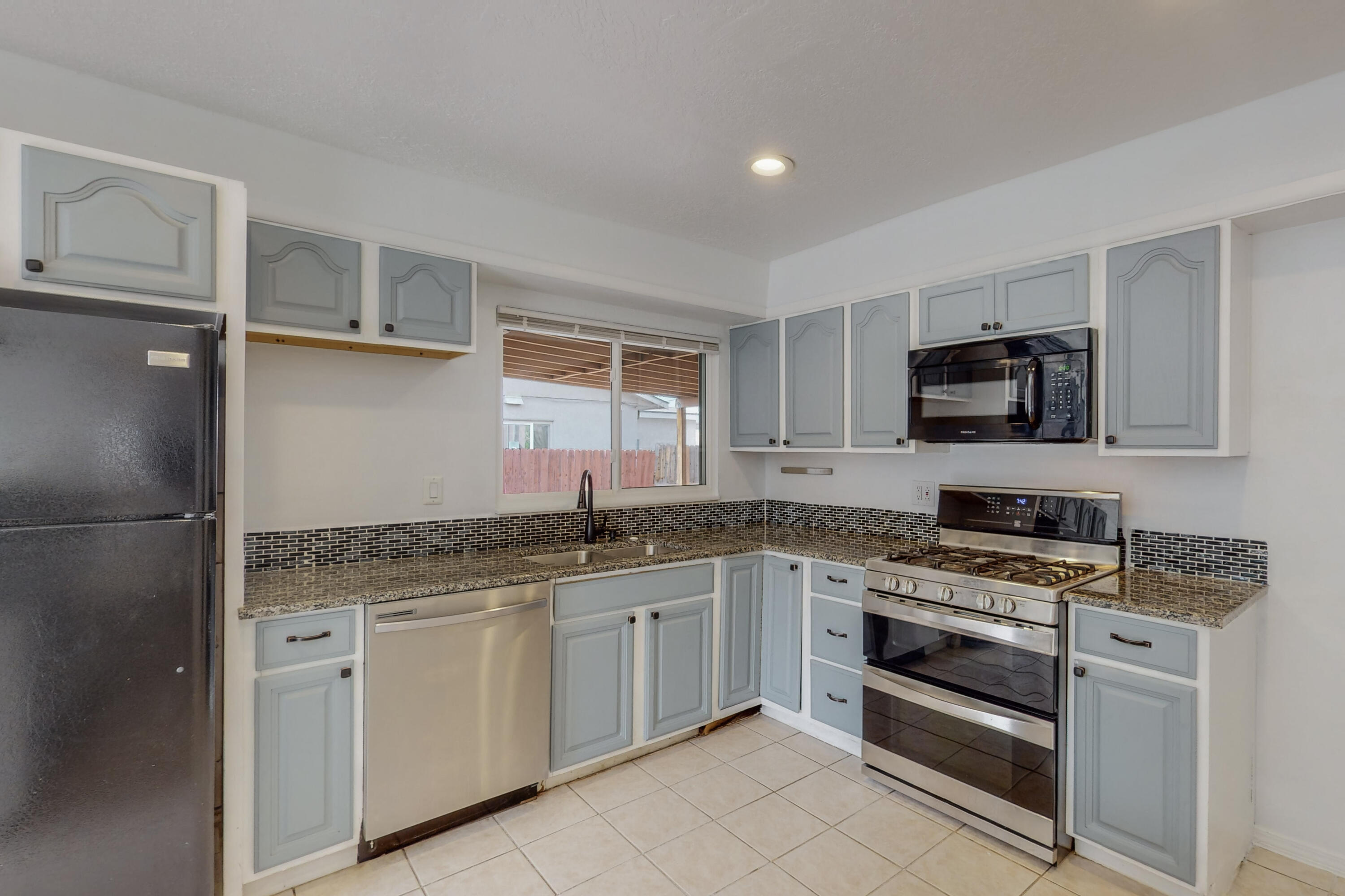 2205 Elizabeth Street NE