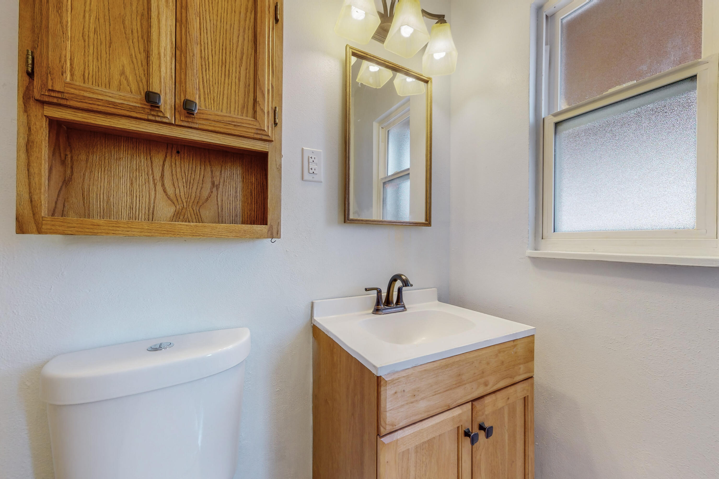 2205 Elizabeth Street NE