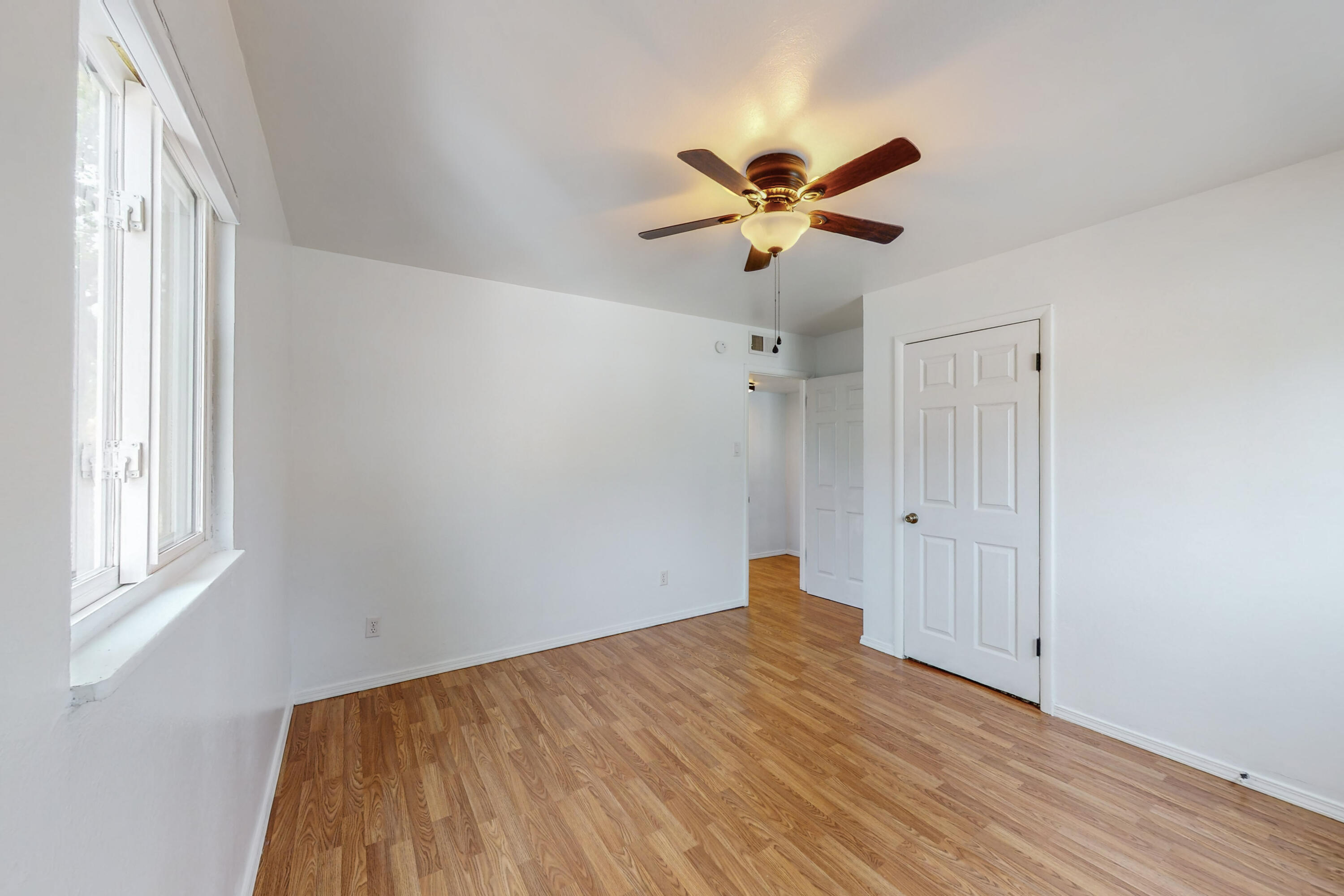 2205 Elizabeth Street NE