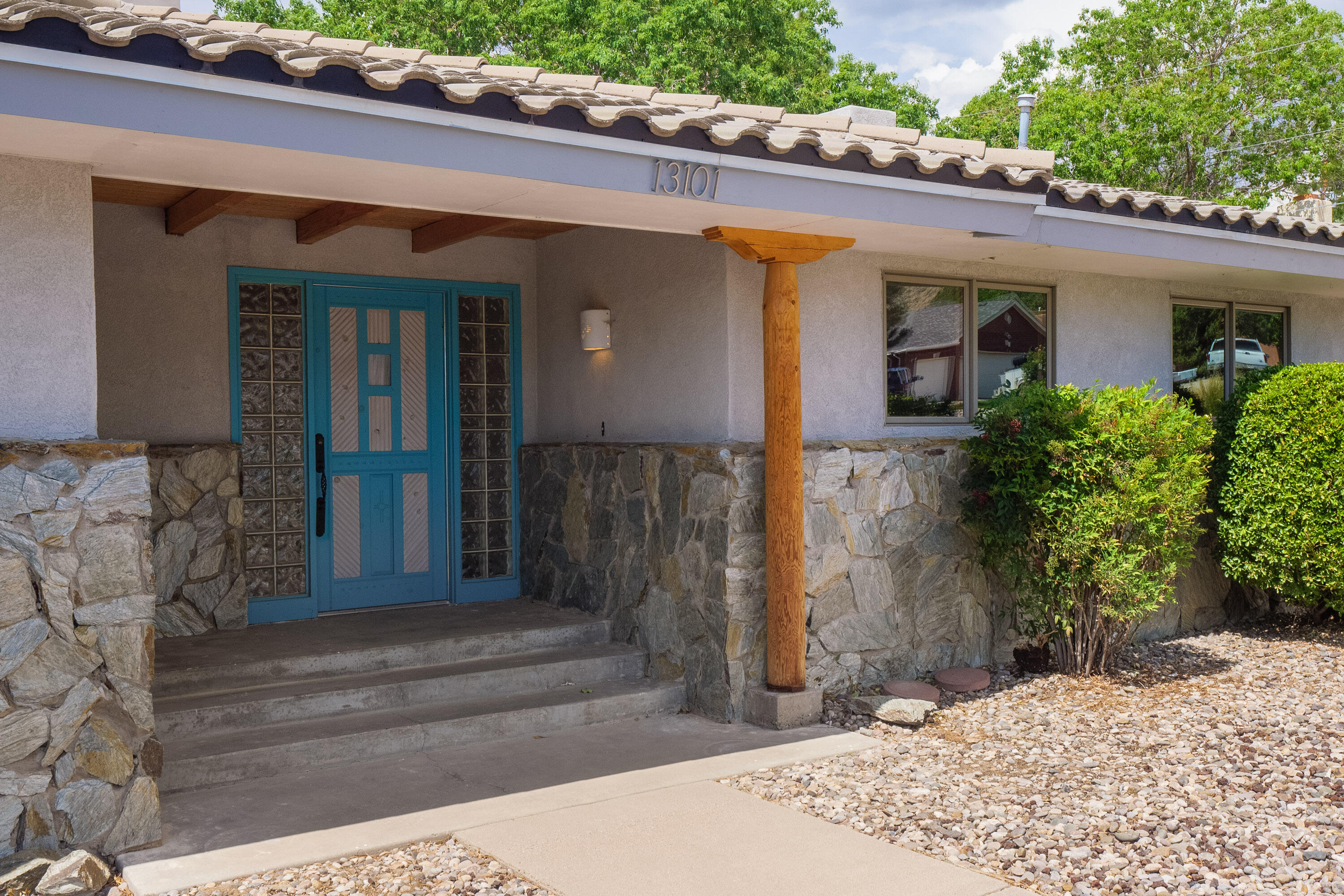 13101 Pinehurst Avenue NE