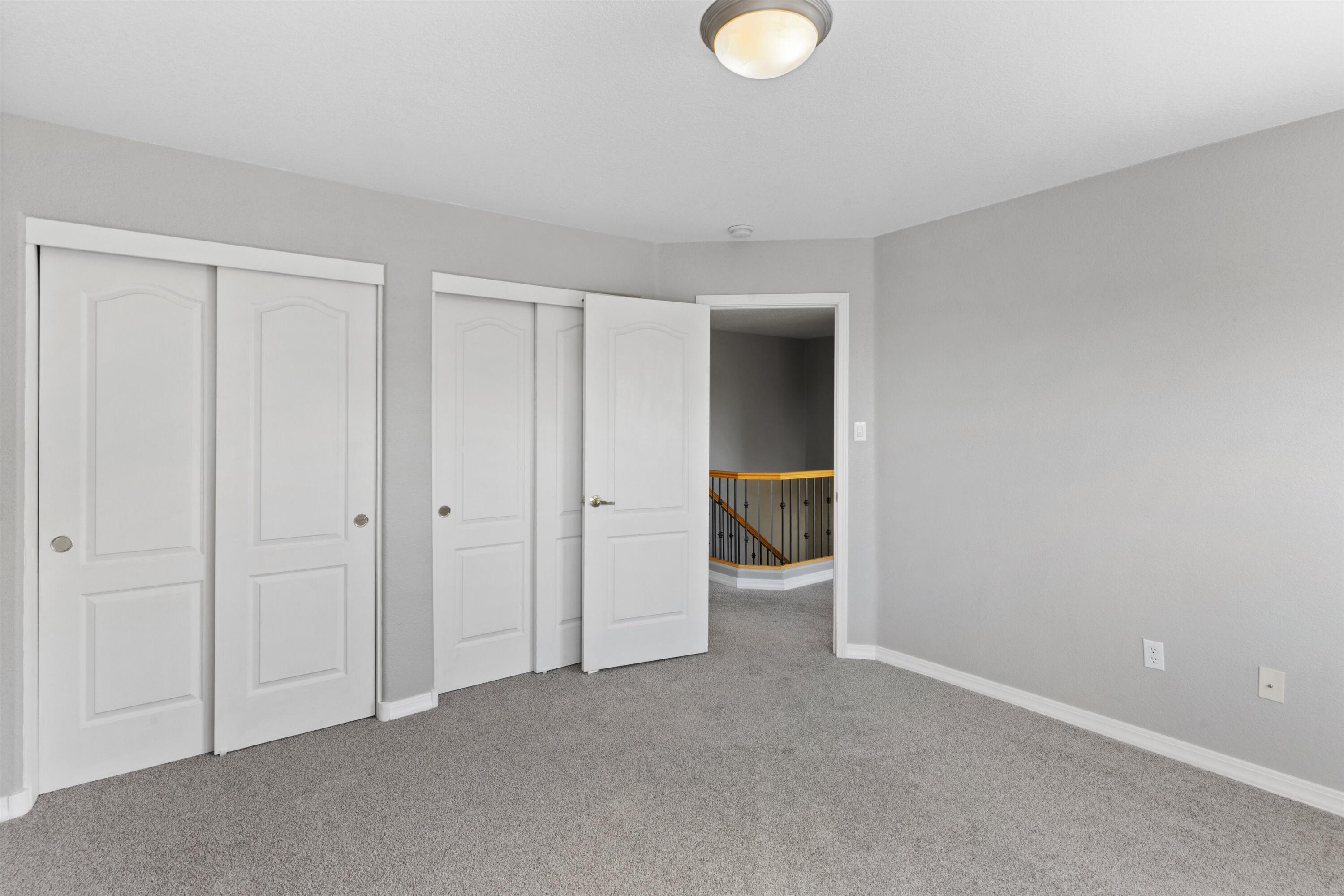 8815 Hampton Avenue NE