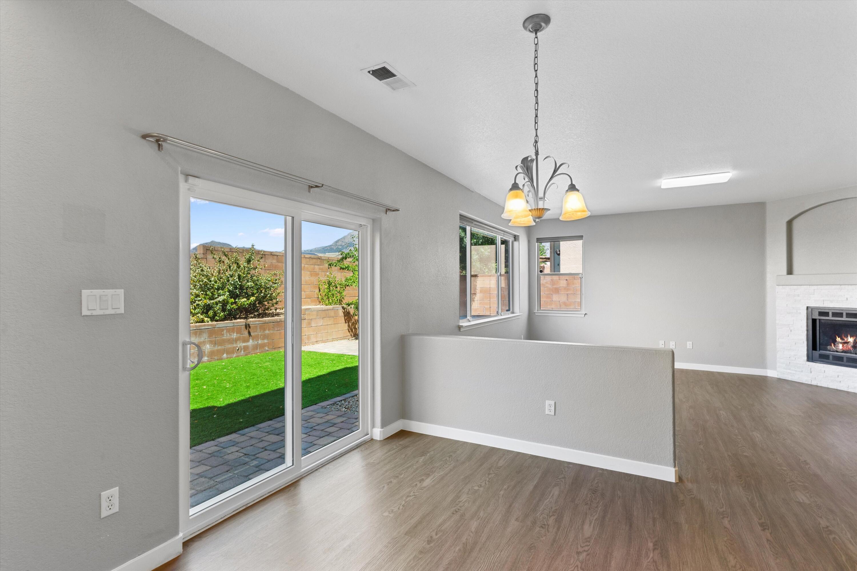 8815 Hampton Avenue NE