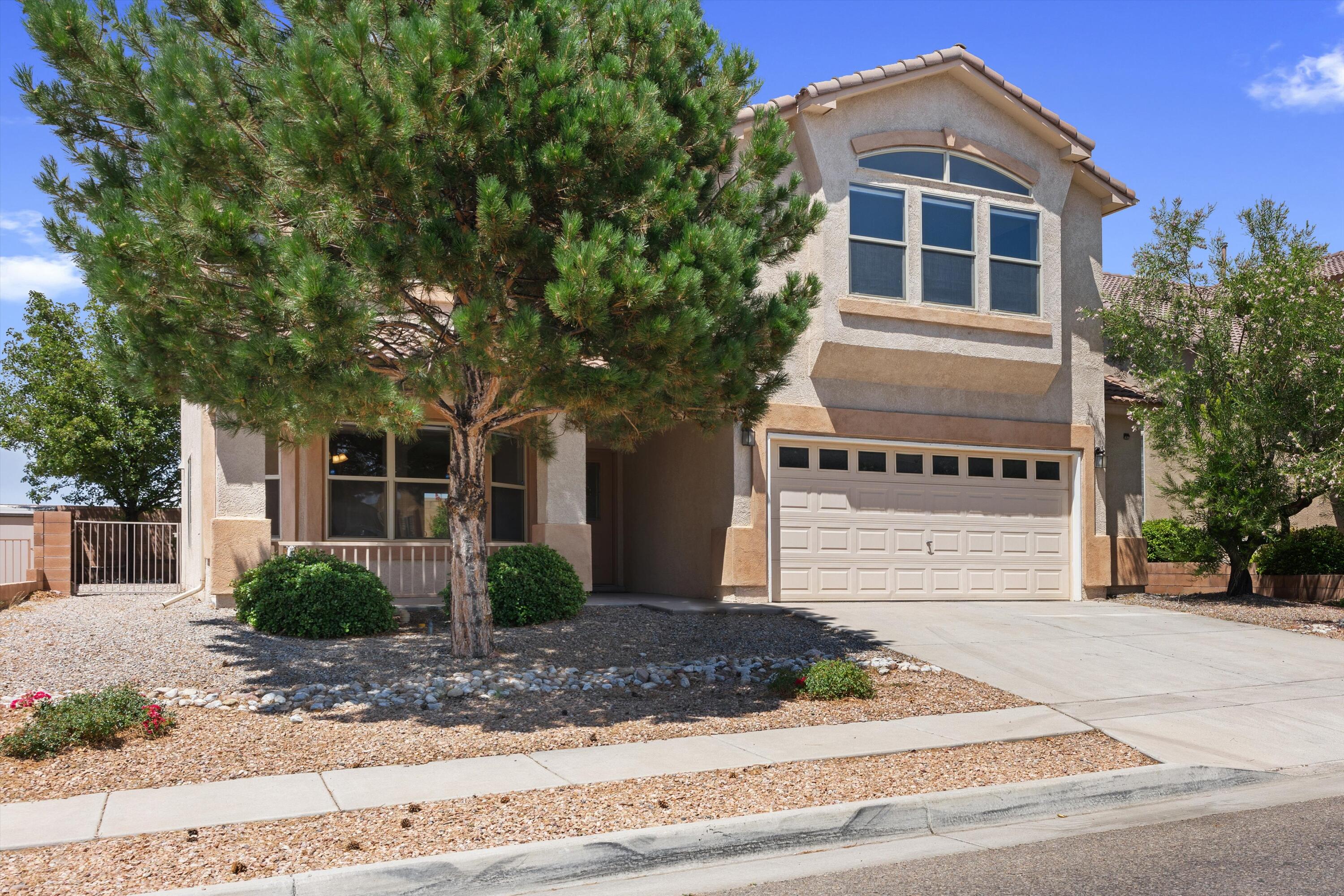 8815 Hampton Avenue NE