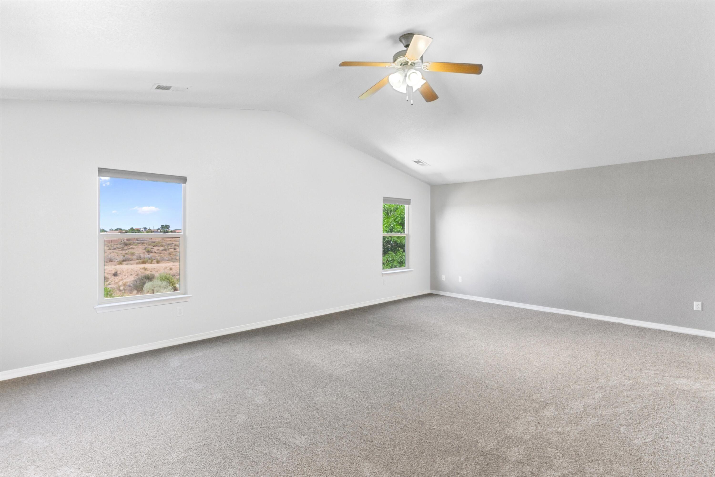 8815 Hampton Avenue NE