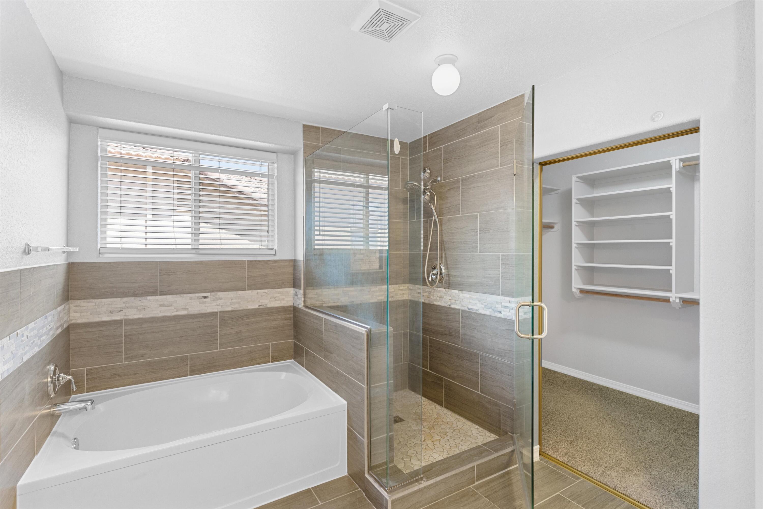 8815 Hampton Avenue NE