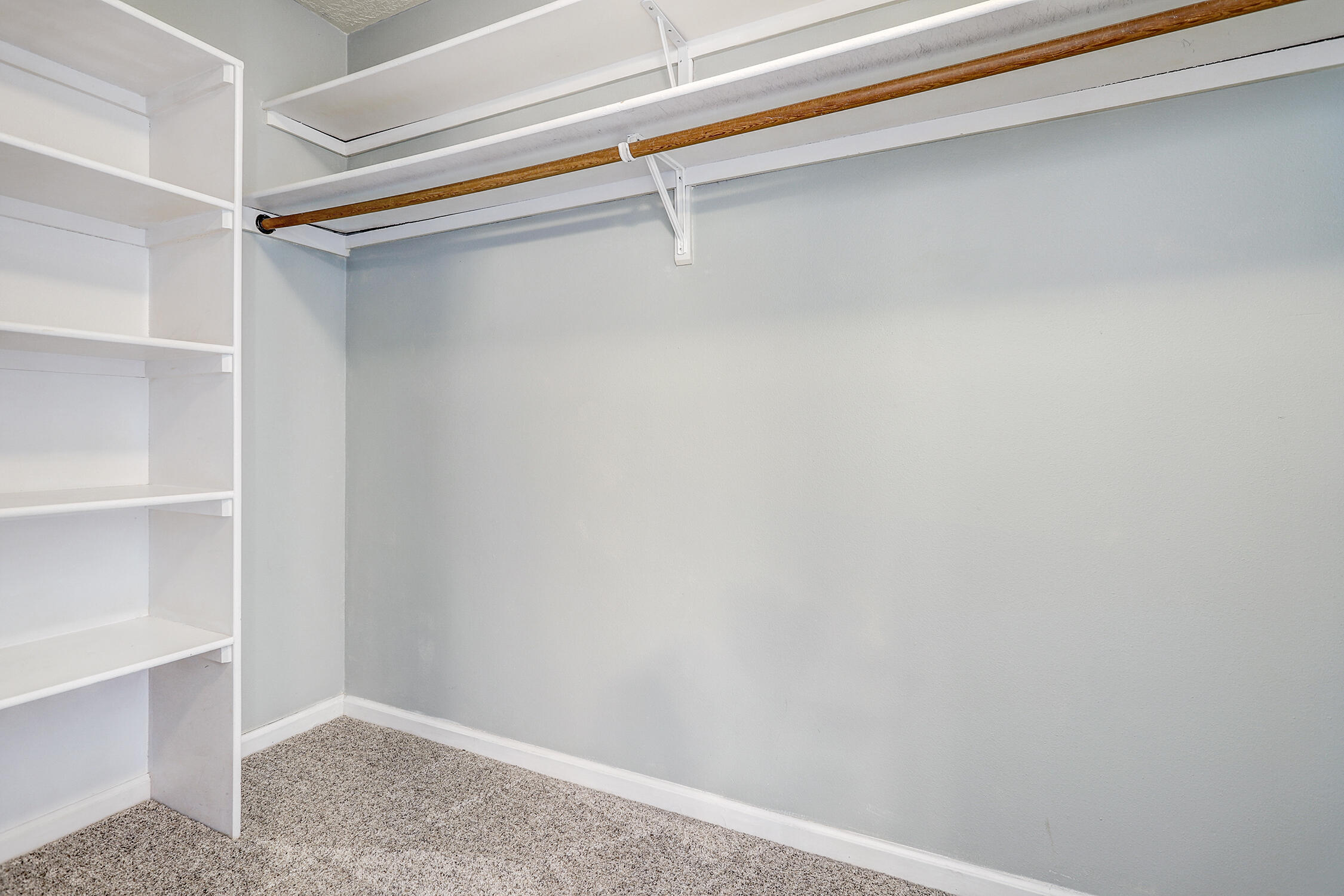 6100 Rosetree Place NE