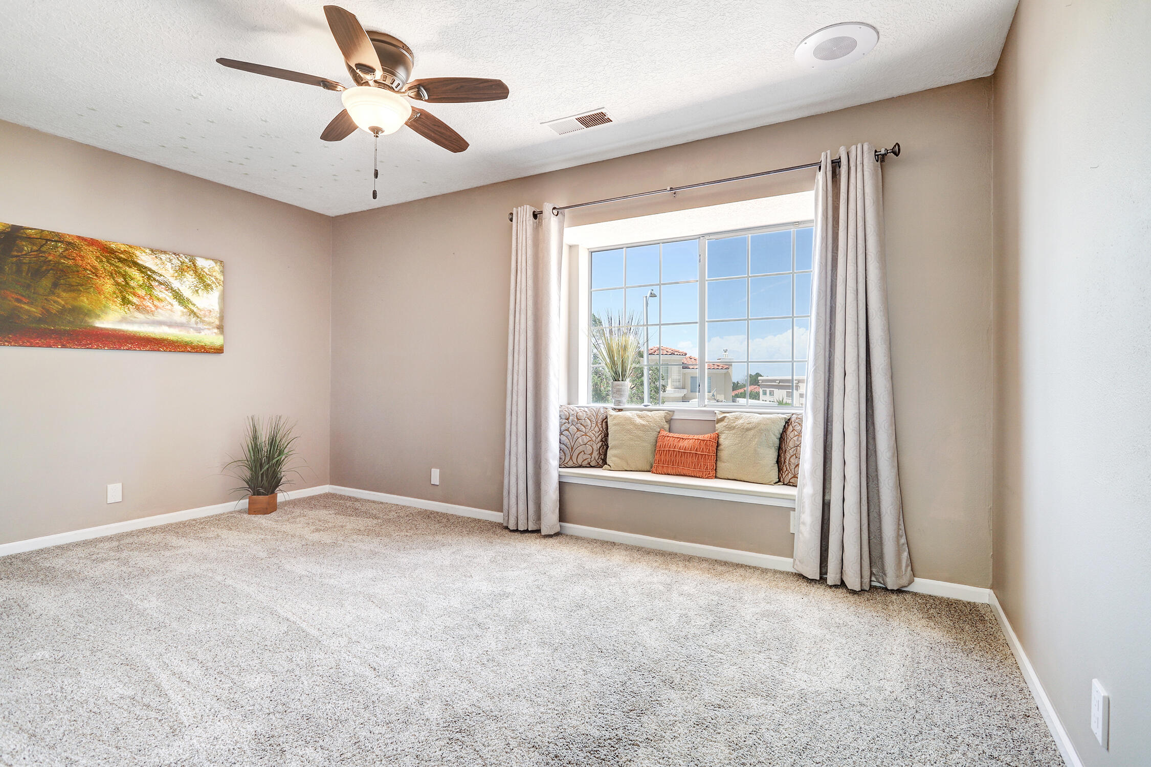 6100 Rosetree Place NE