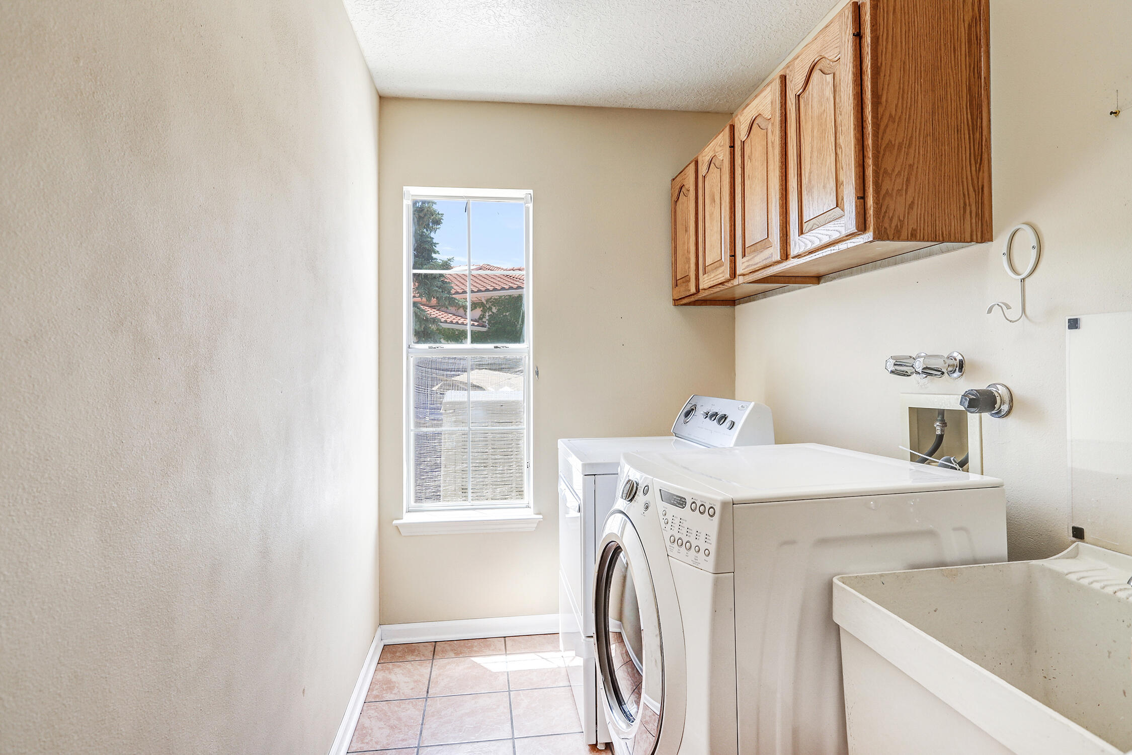 6100 Rosetree Place NE