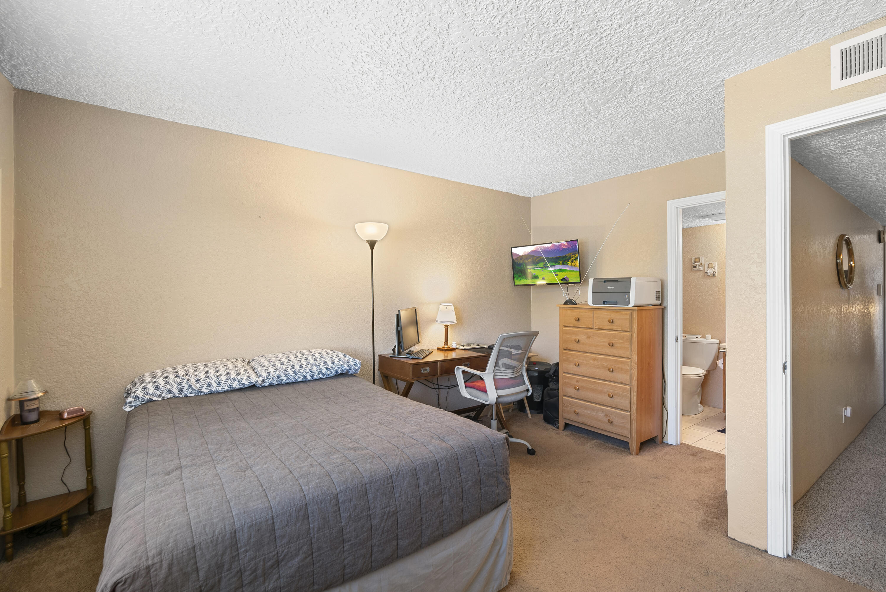 6041 Sequoia Road NW D9