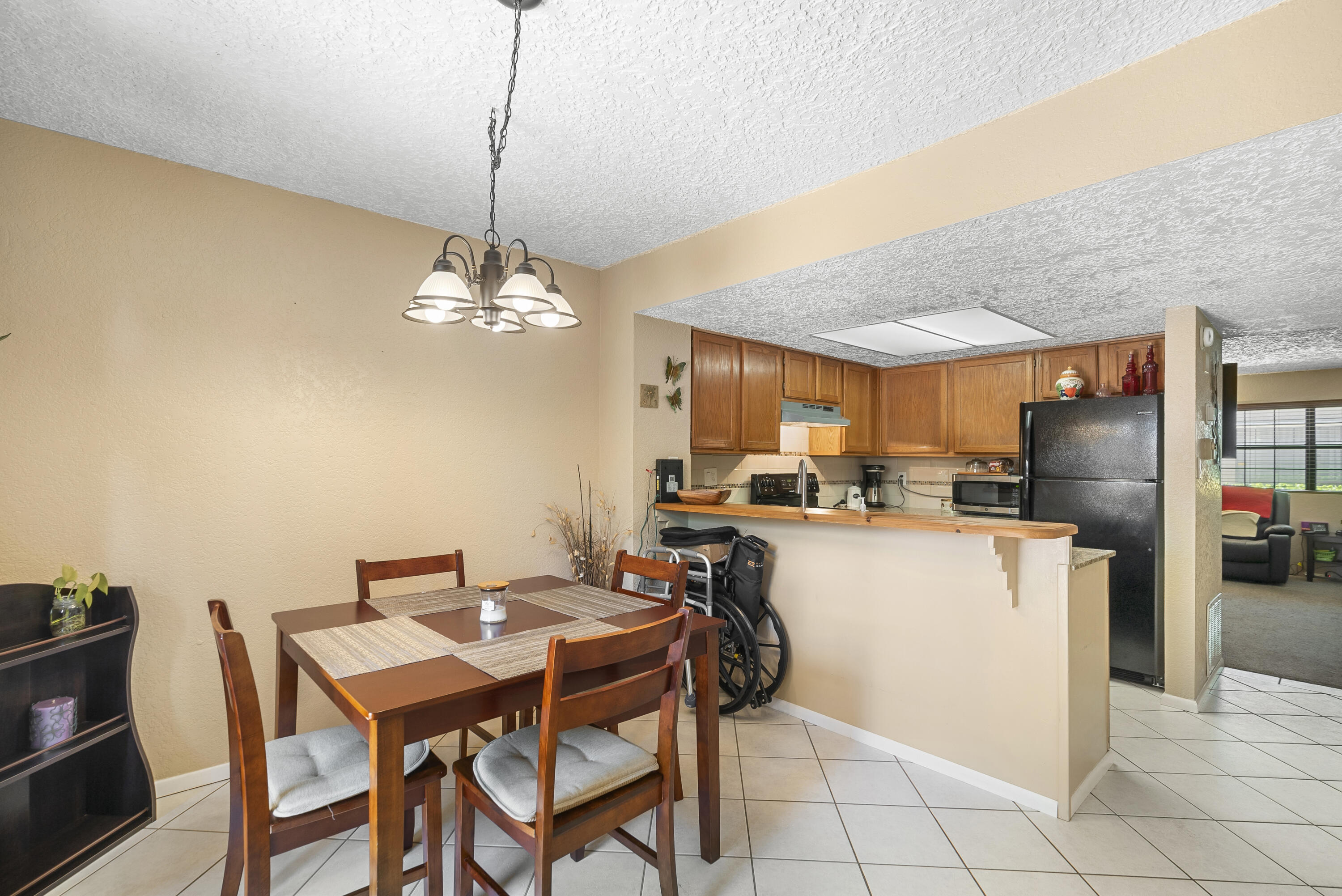 6041 Sequoia Road NW D9