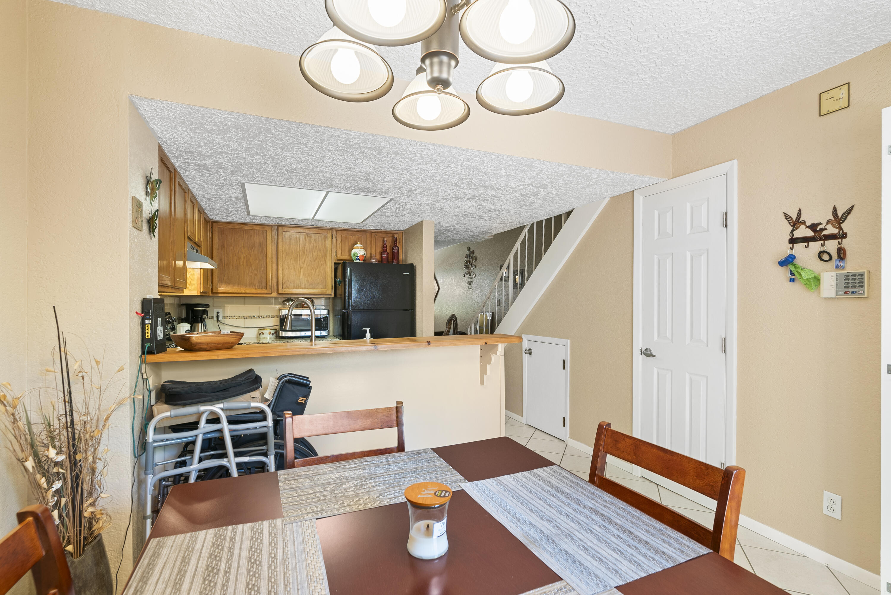 6041 Sequoia Road NW D9