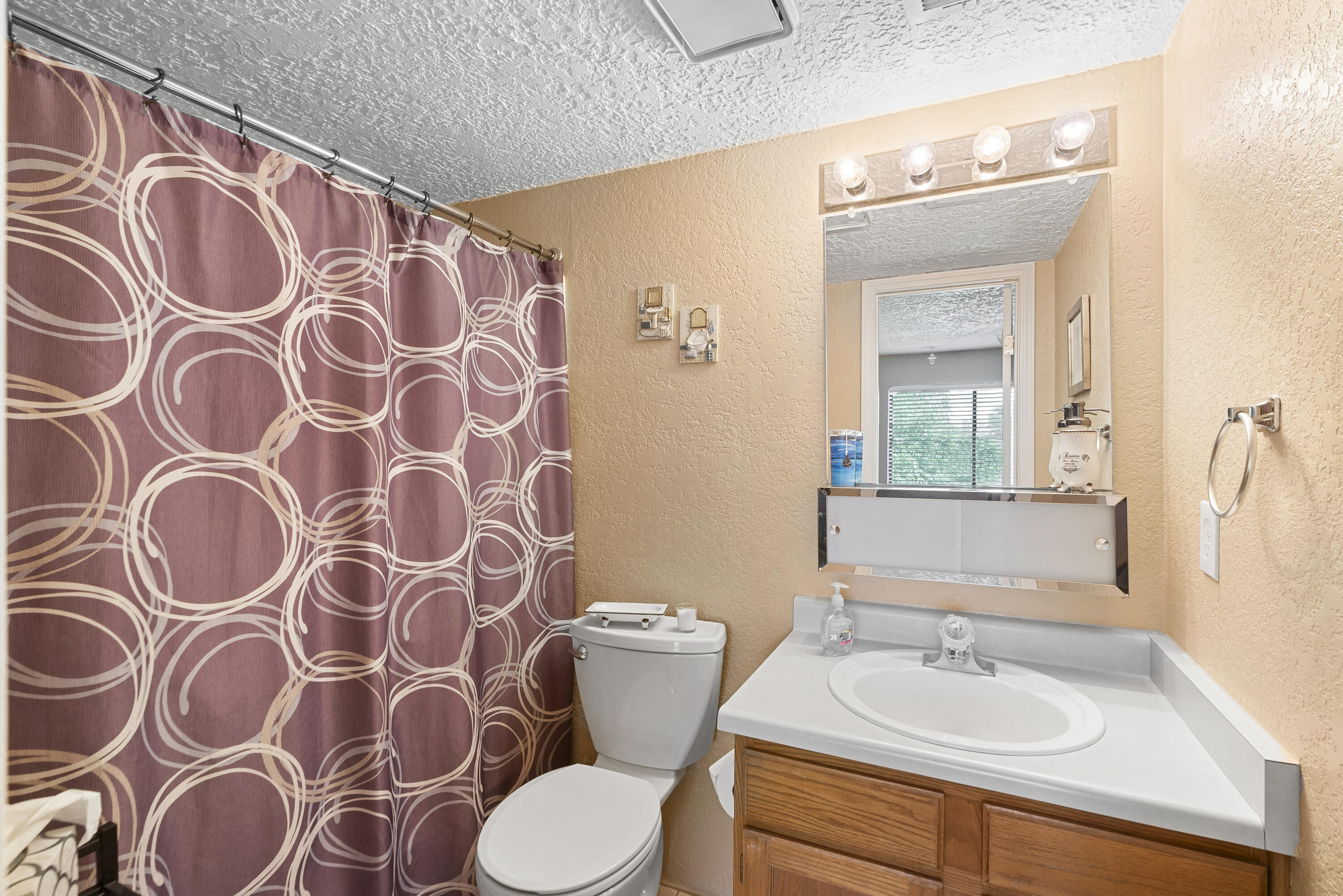 6041 Sequoia Road NW D9