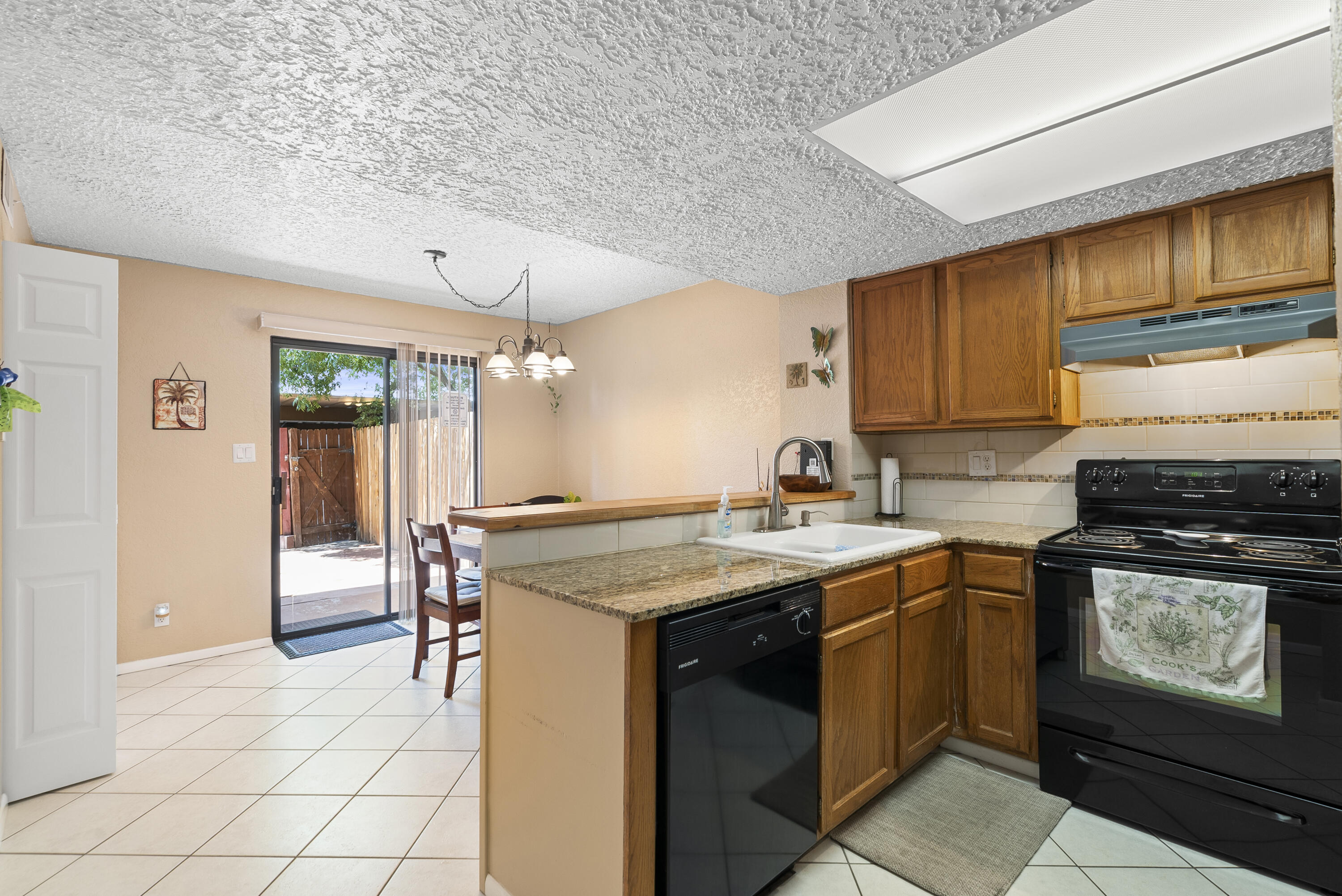 6041 Sequoia Road NW D9