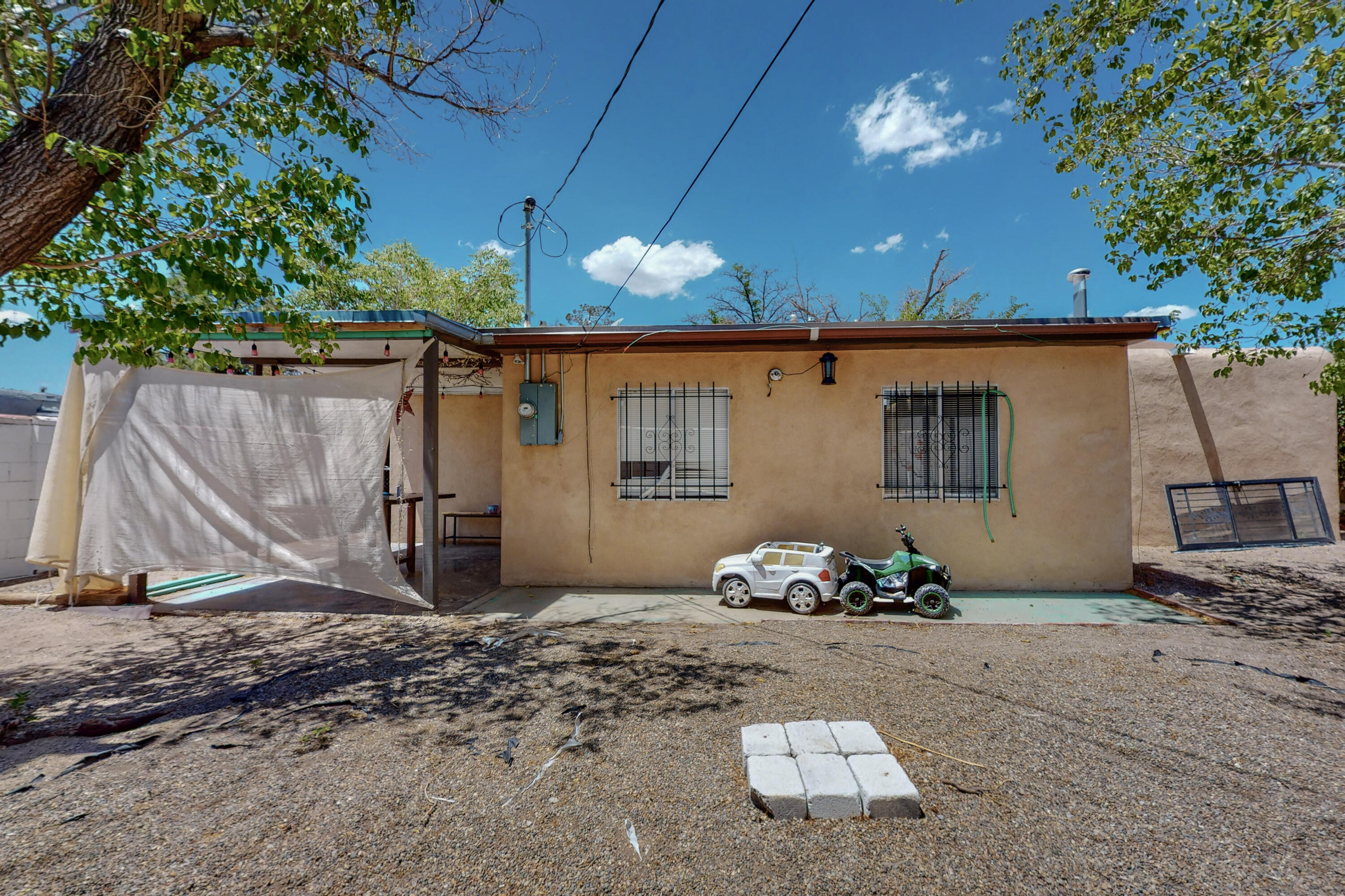 516 Rhode Island Street SE