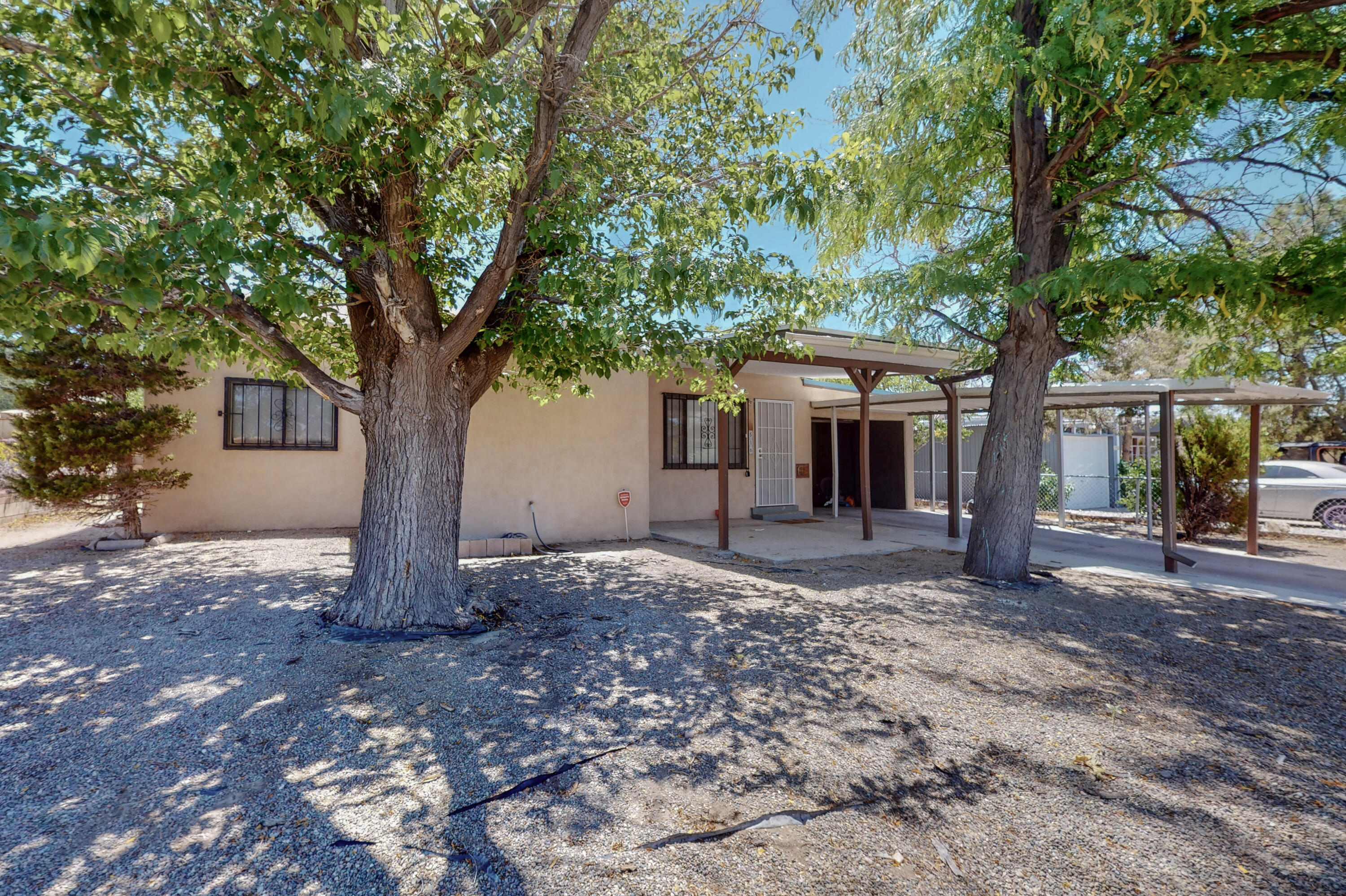 516 Rhode Island Street SE