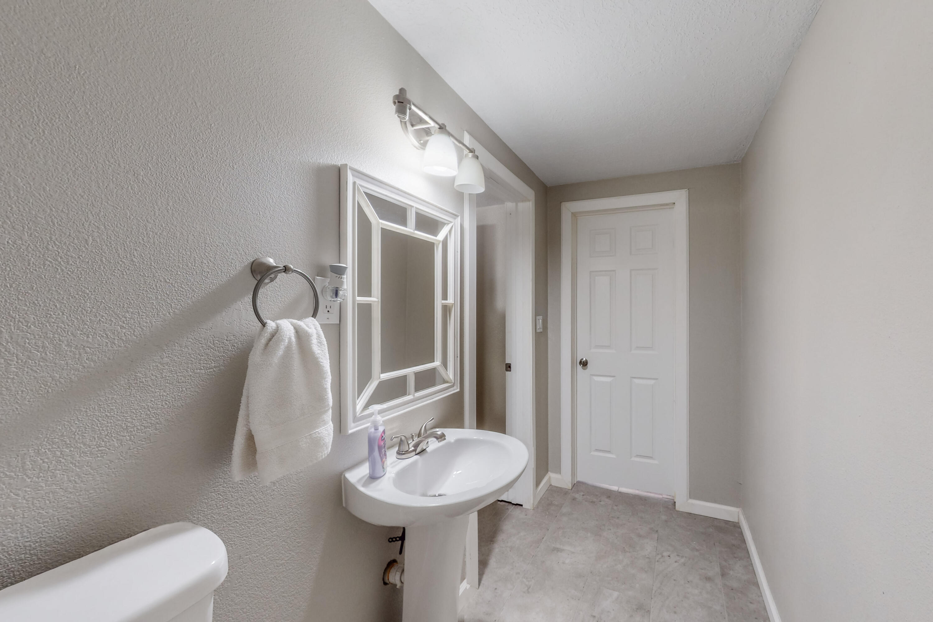 516 Rhode Island Street SE