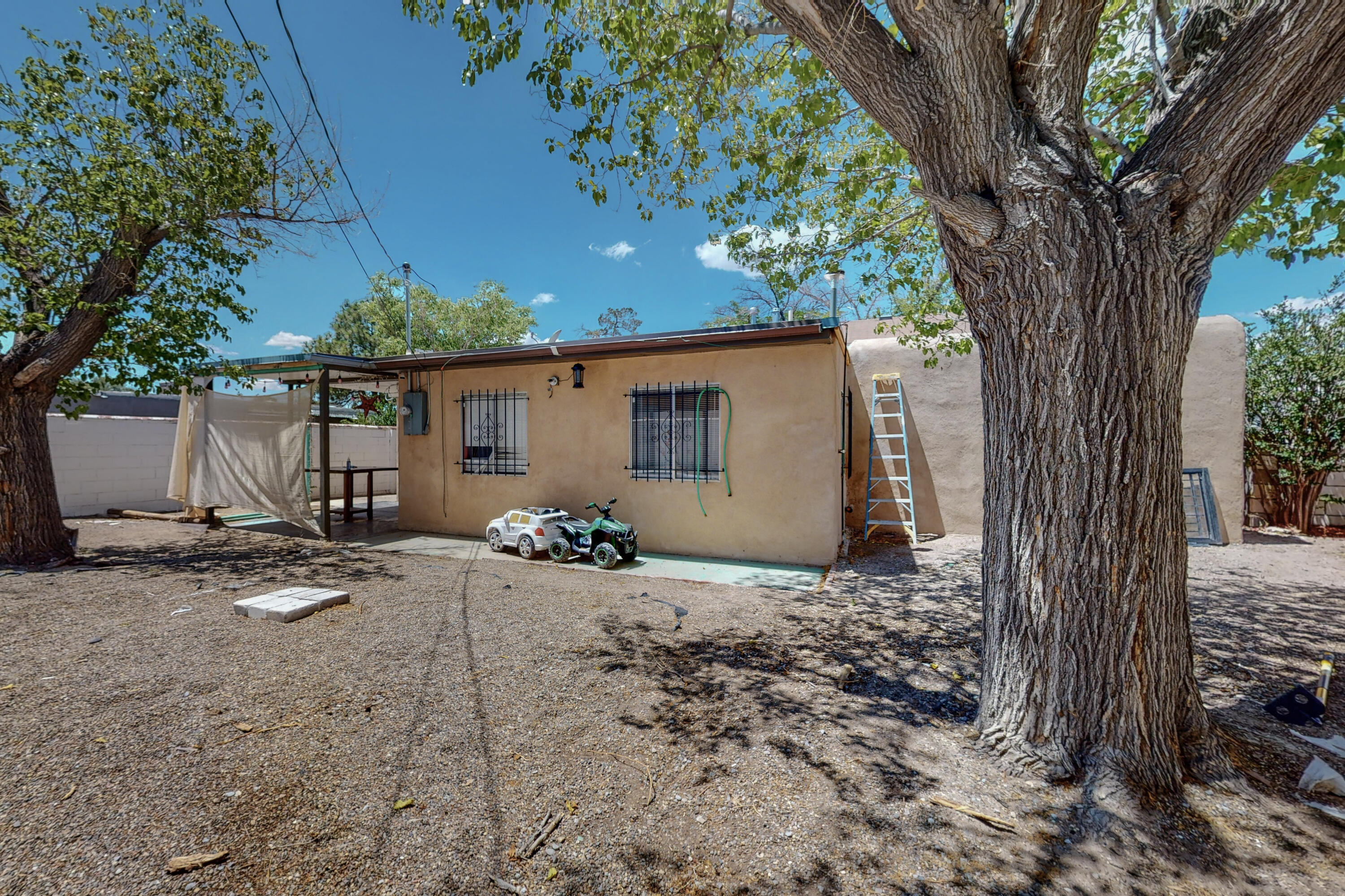 516 Rhode Island Street SE