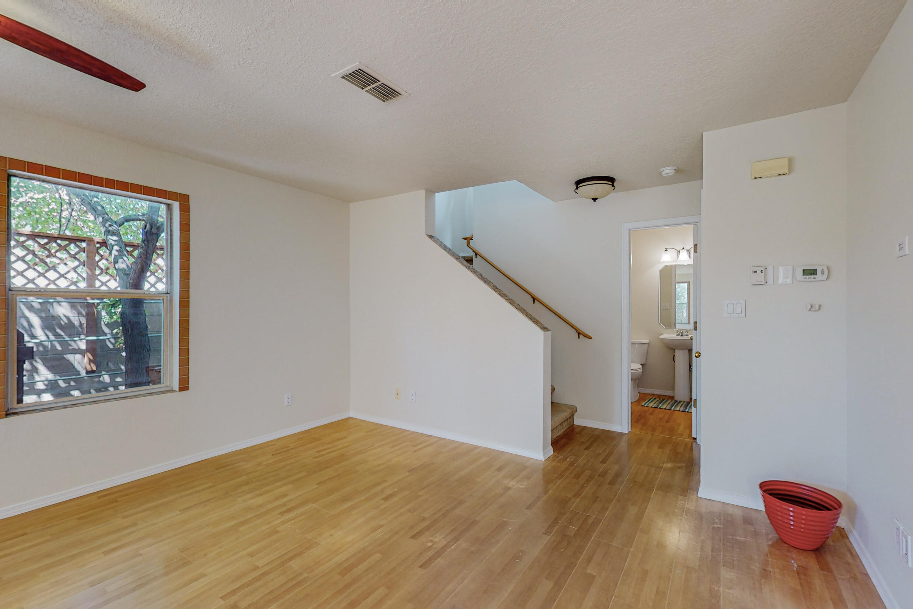 2131 Altura Azul Lane NE