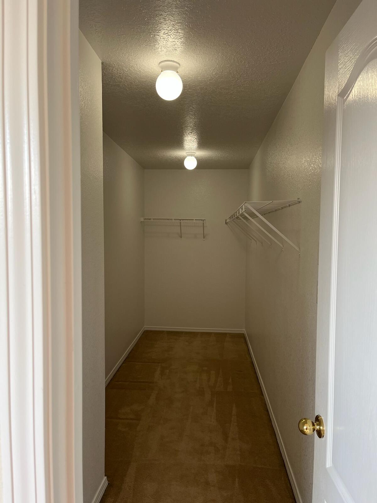 2131 Altura Azul Lane NE