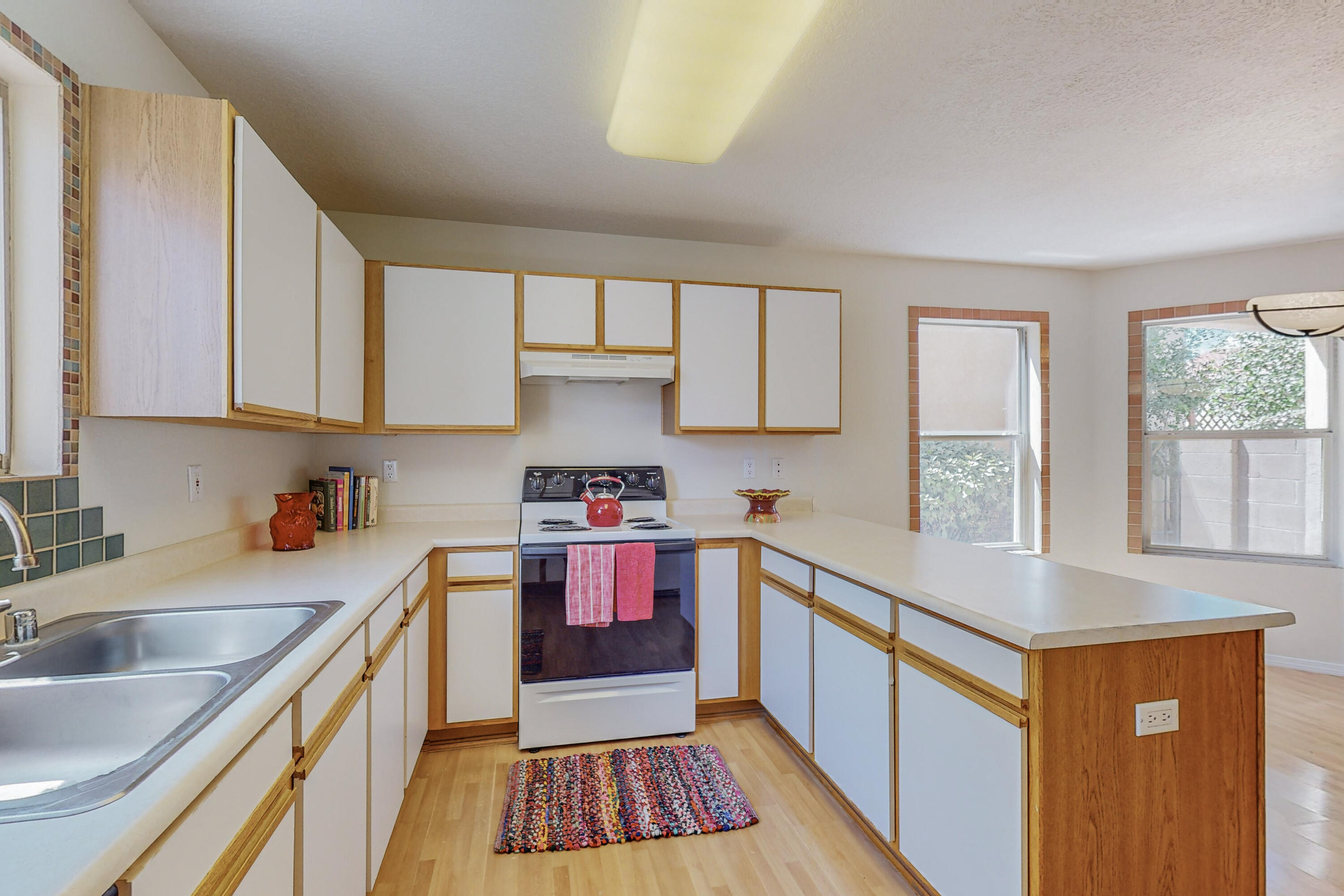 2131 Altura Azul Lane NE