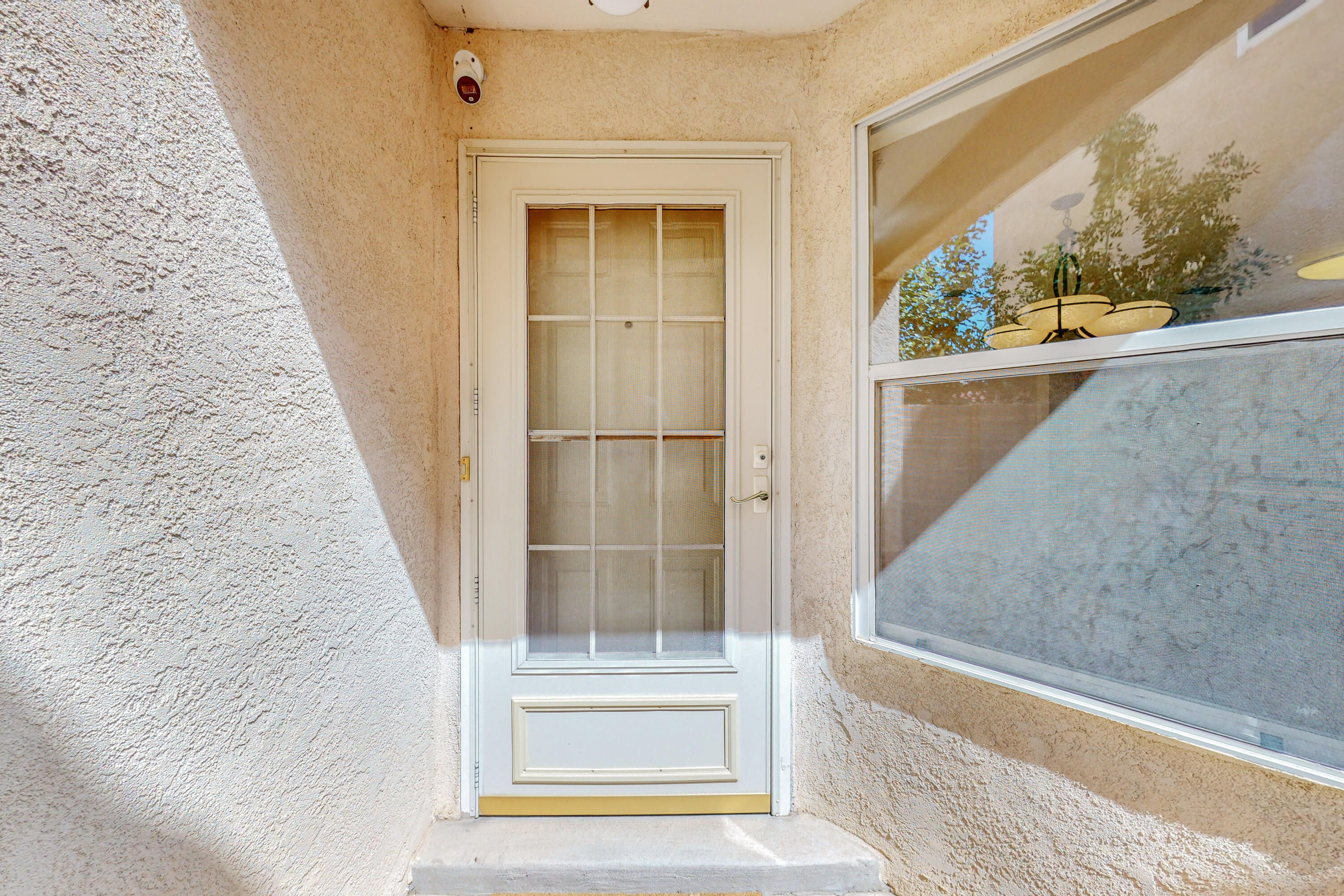 2131 Altura Azul Lane NE