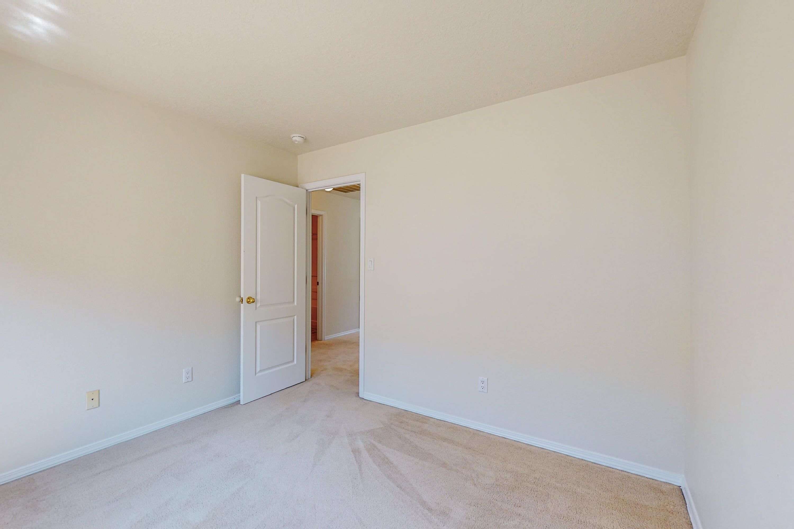 2131 Altura Azul Lane NE