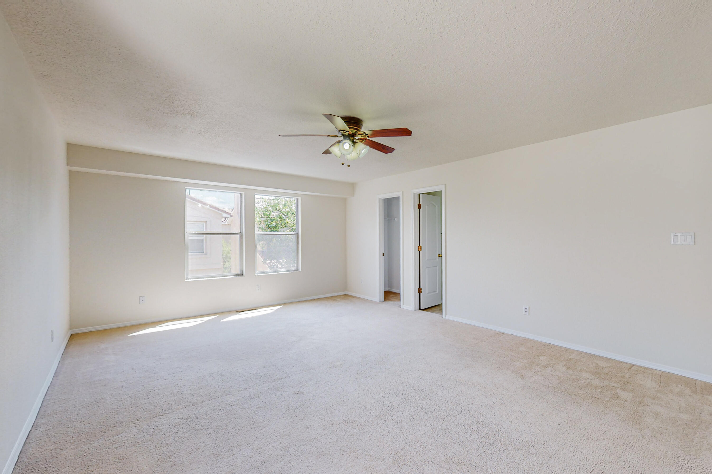 2131 Altura Azul Lane NE