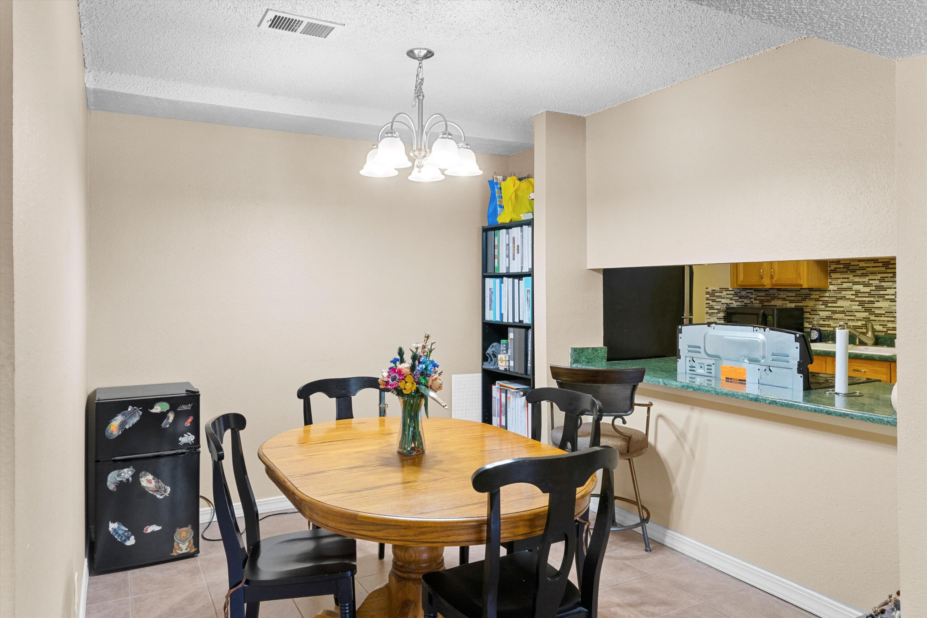 3845 Montgomery Boulevard NE 905