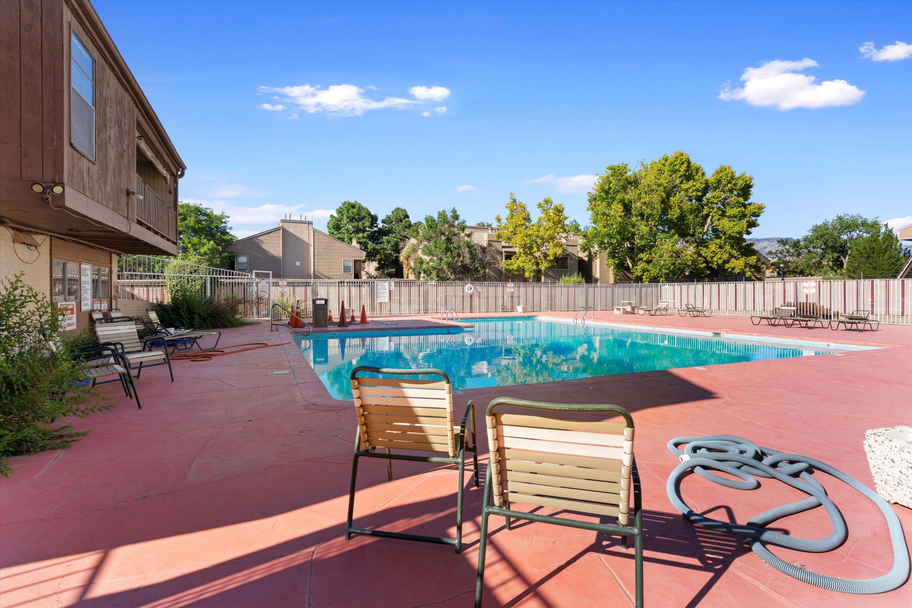 3845 Montgomery Boulevard NE 905