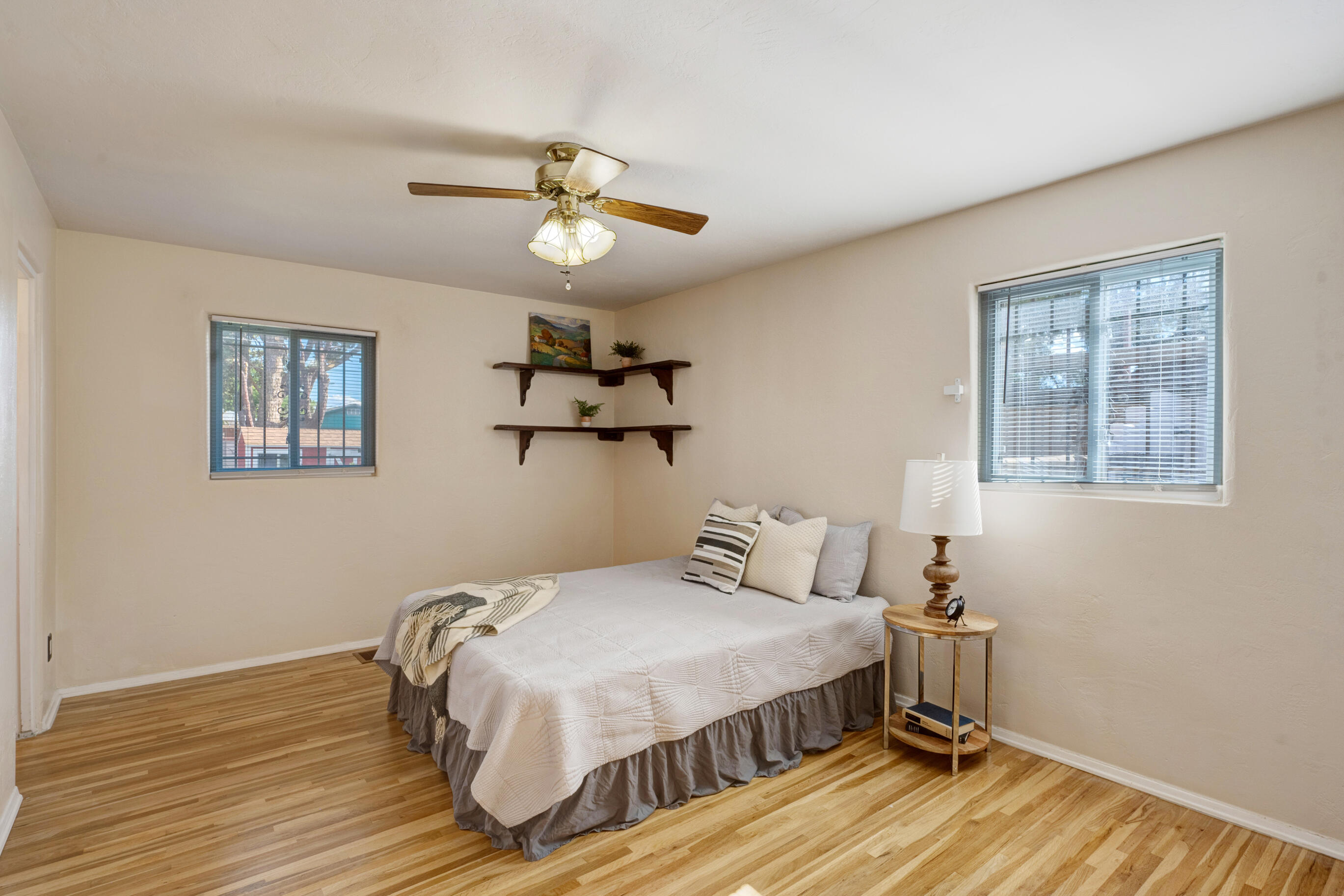 7510 Euclid Avenue NE