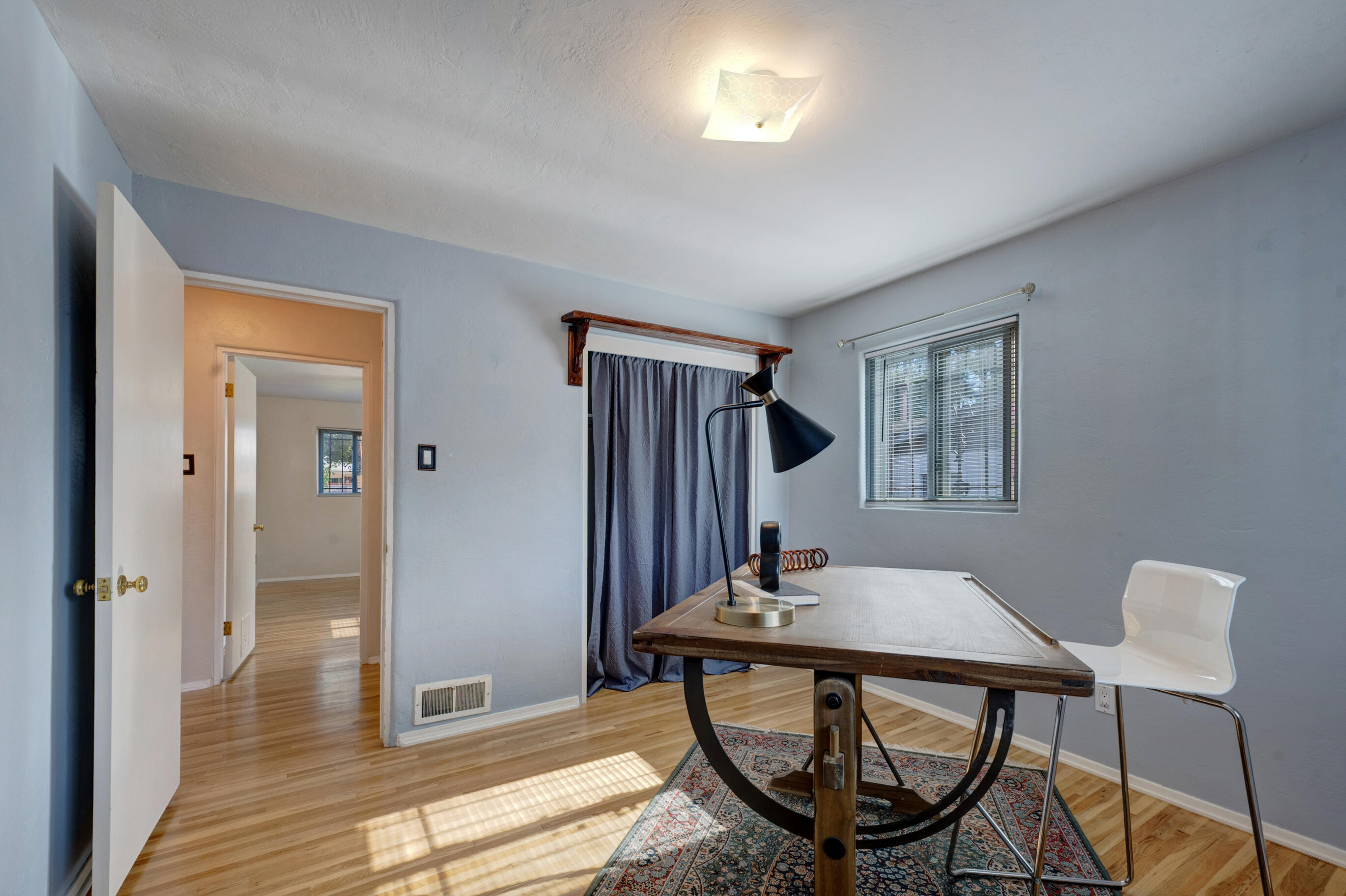 7510 Euclid Avenue NE