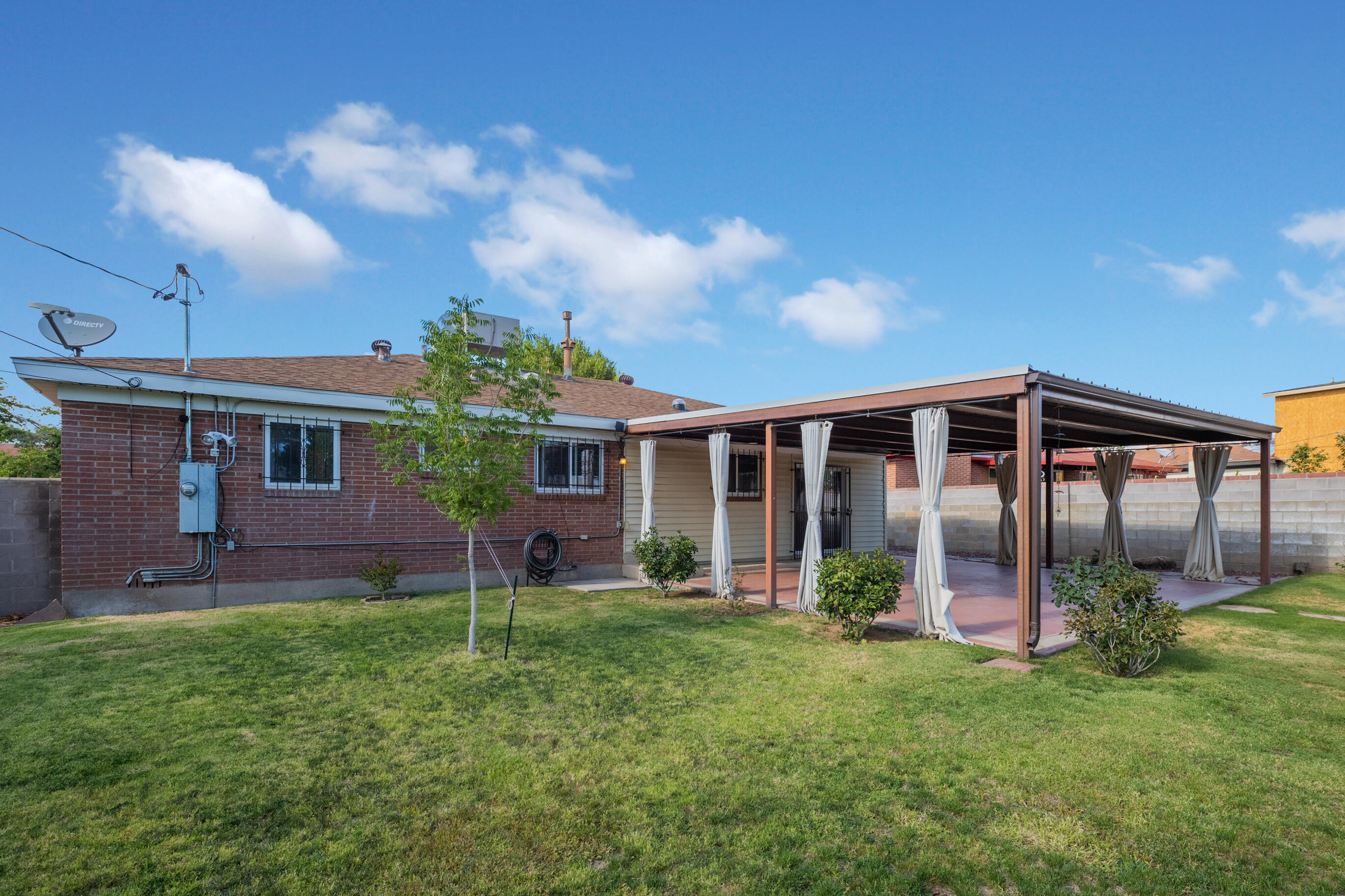 7510 Euclid Avenue NE