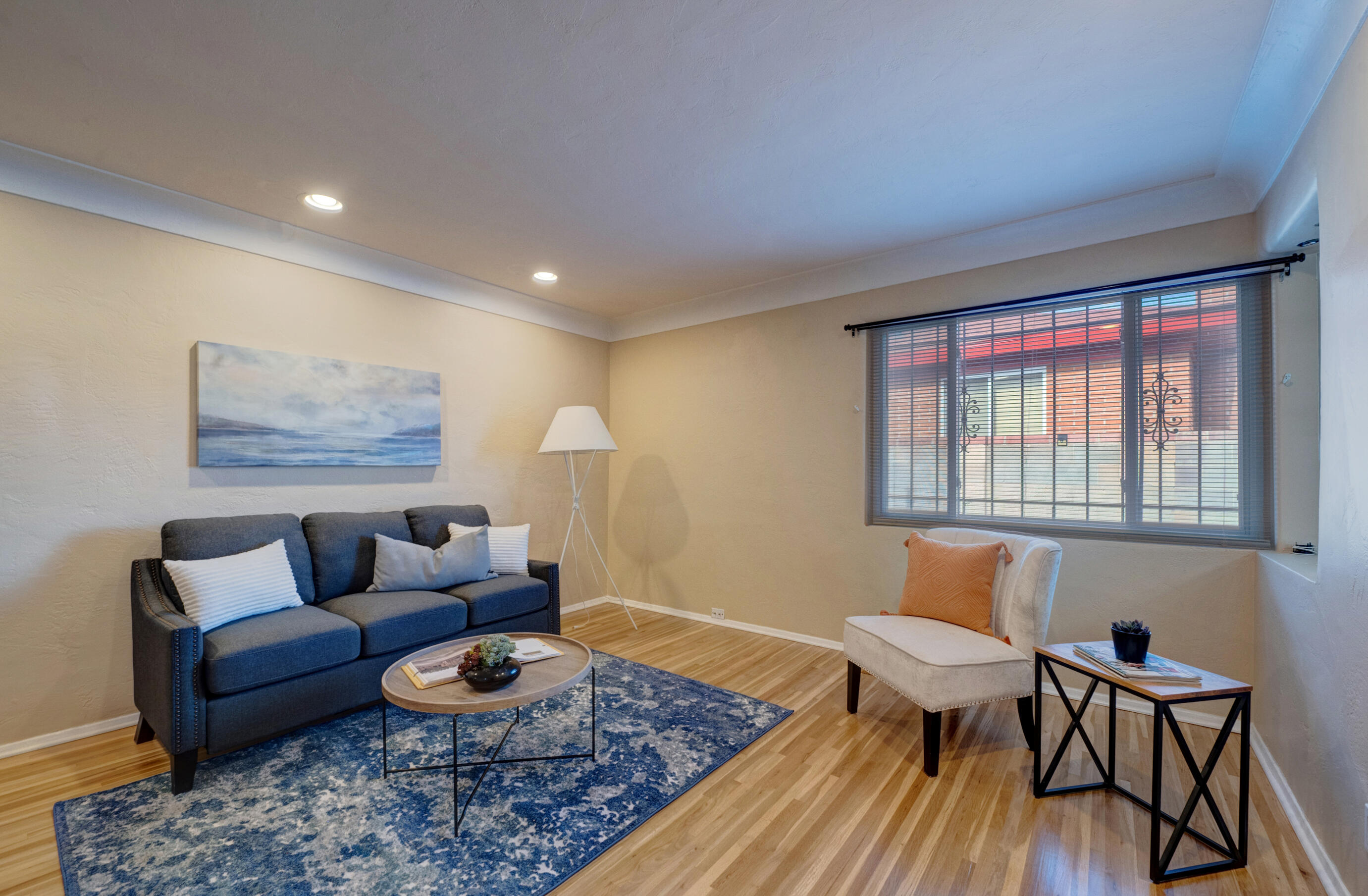 7510 Euclid Avenue NE