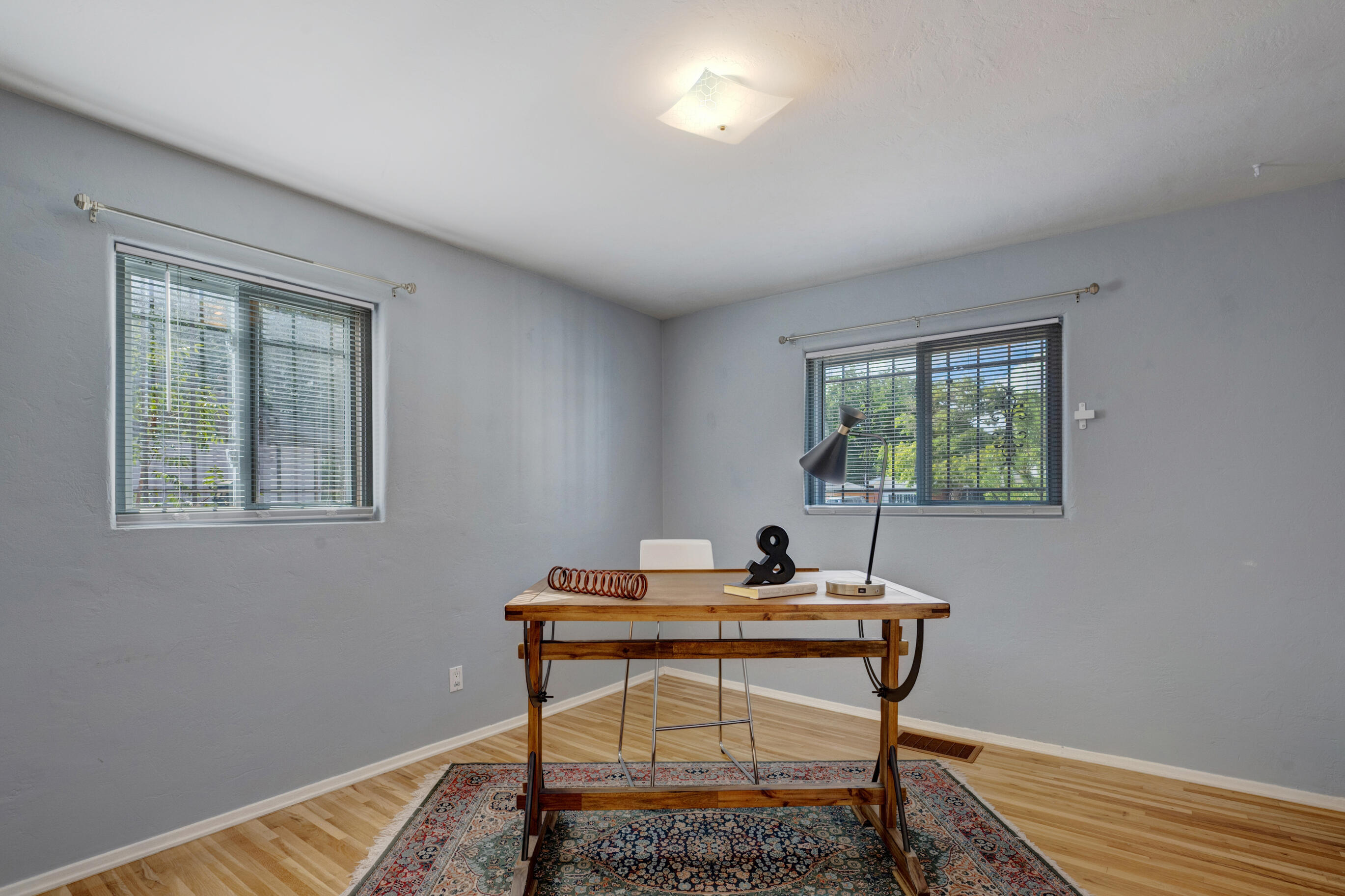 7510 Euclid Avenue NE