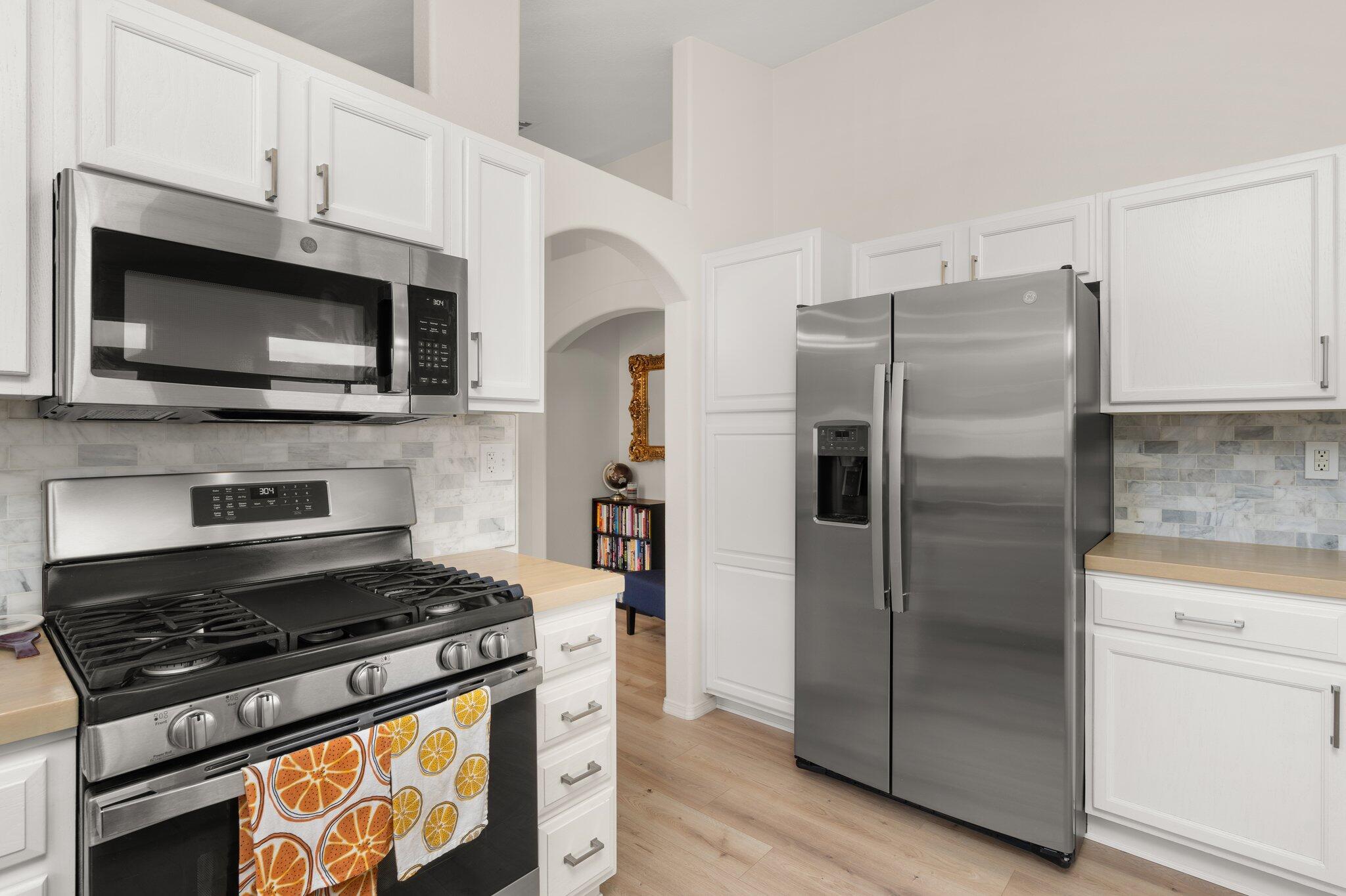 5932 Full Moon Avenue NW