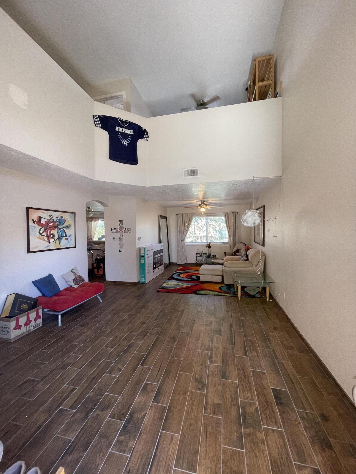 9027 Eiffel Avenue SW