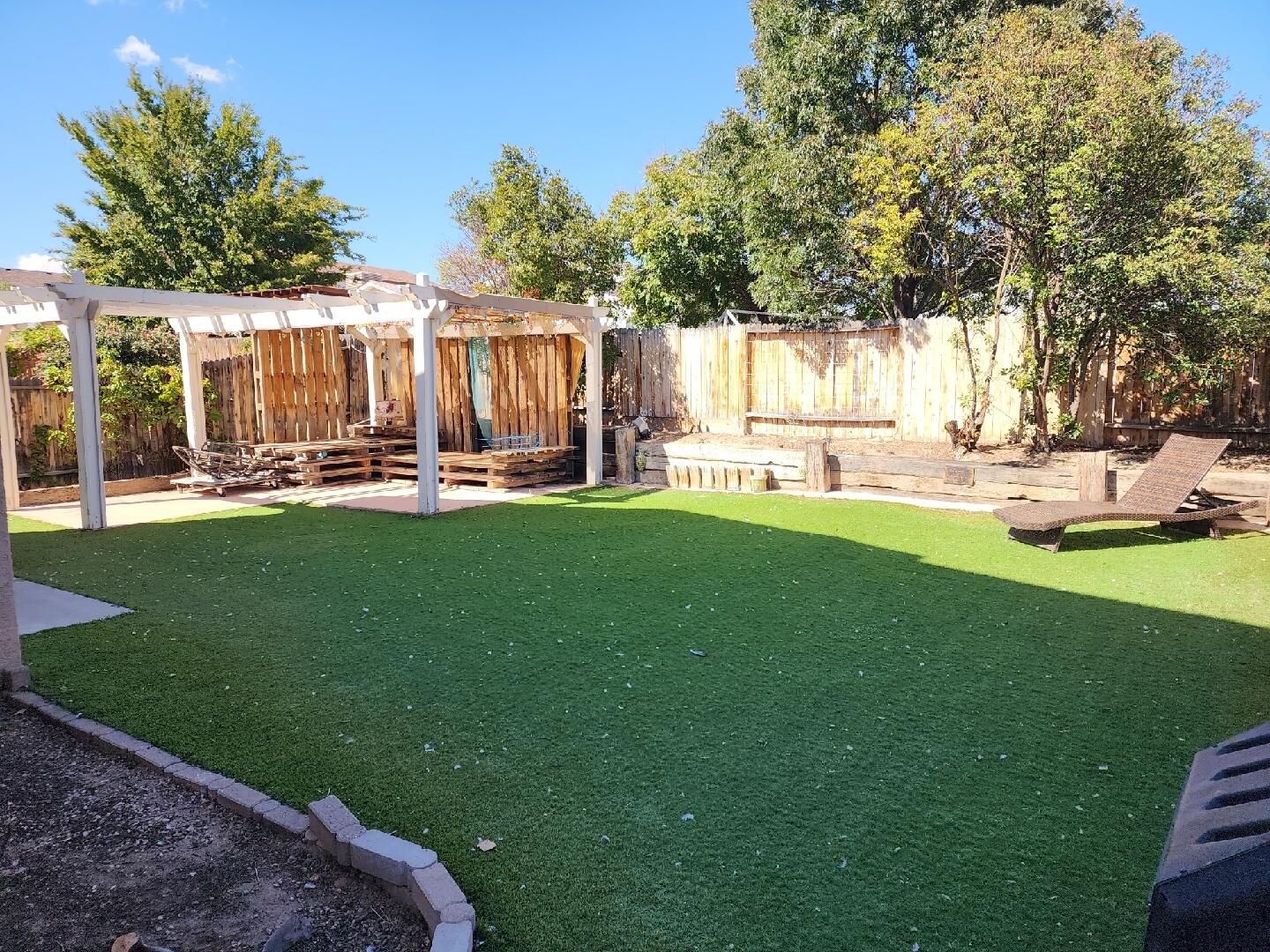 9027 Eiffel Avenue SW