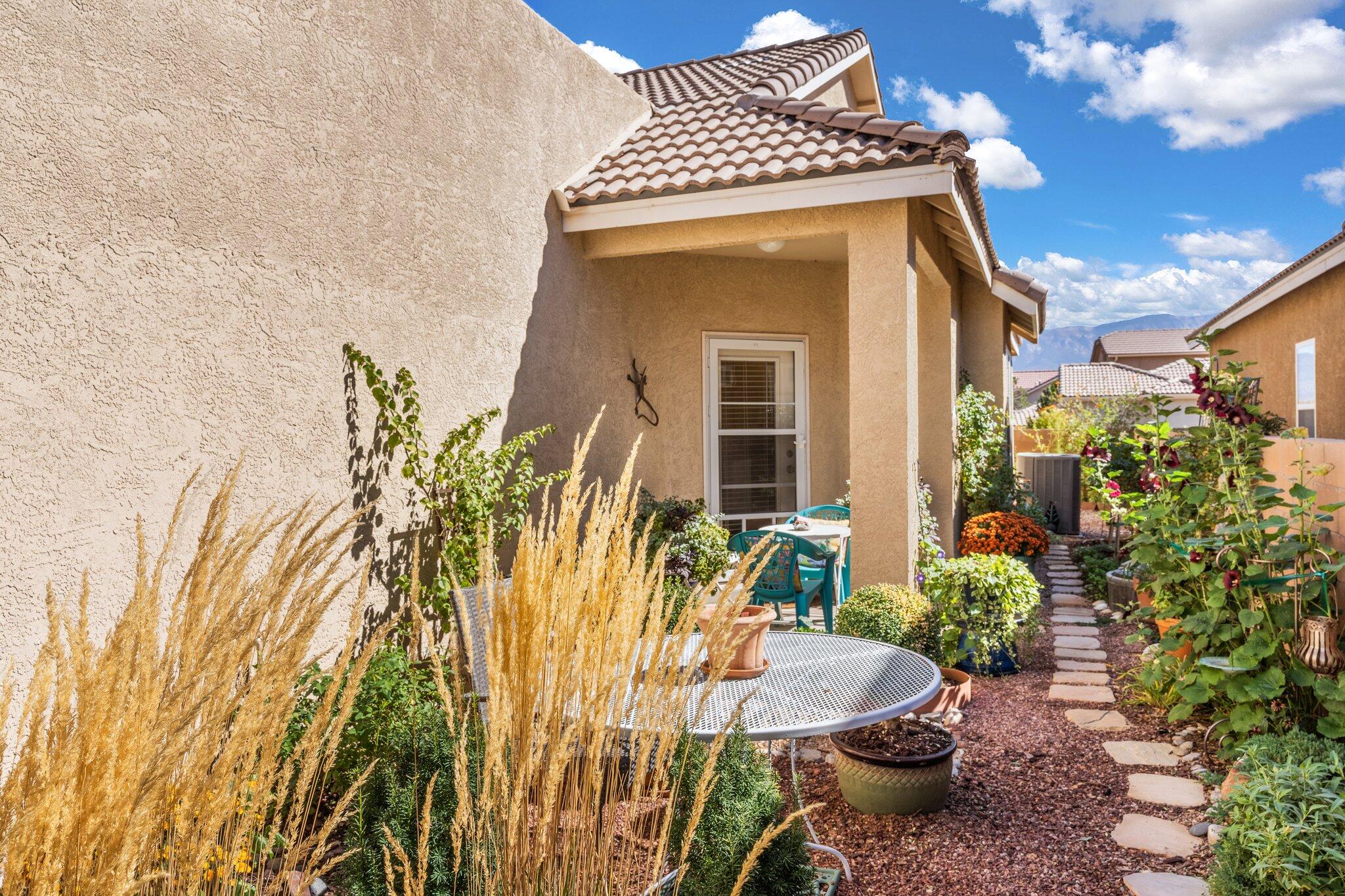 859 Palo Duro Drive NE