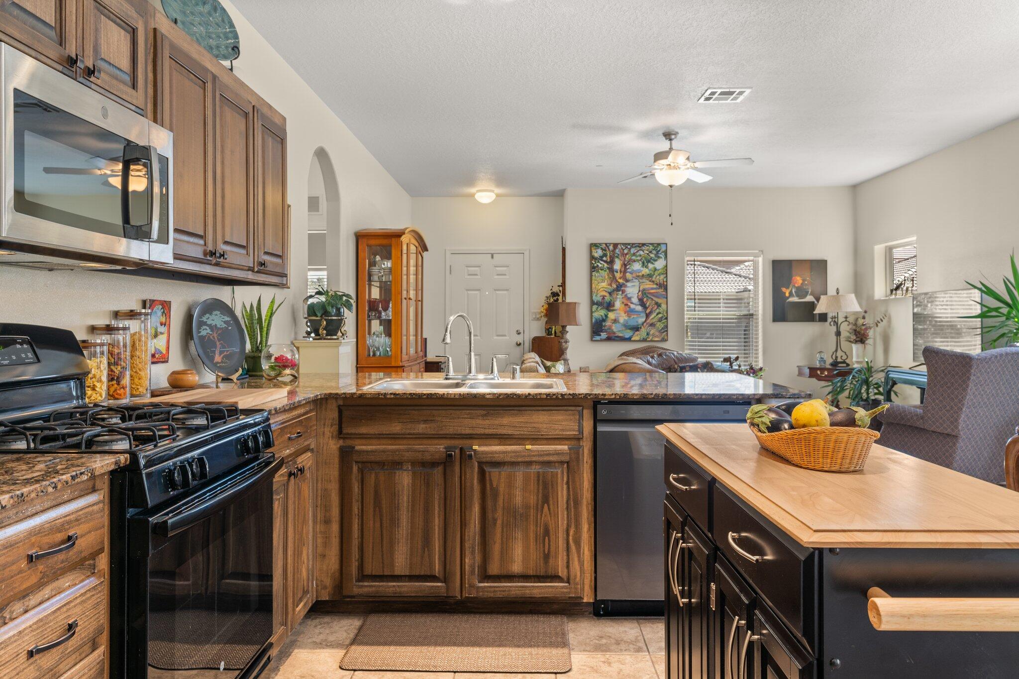 859 Palo Duro Drive NE