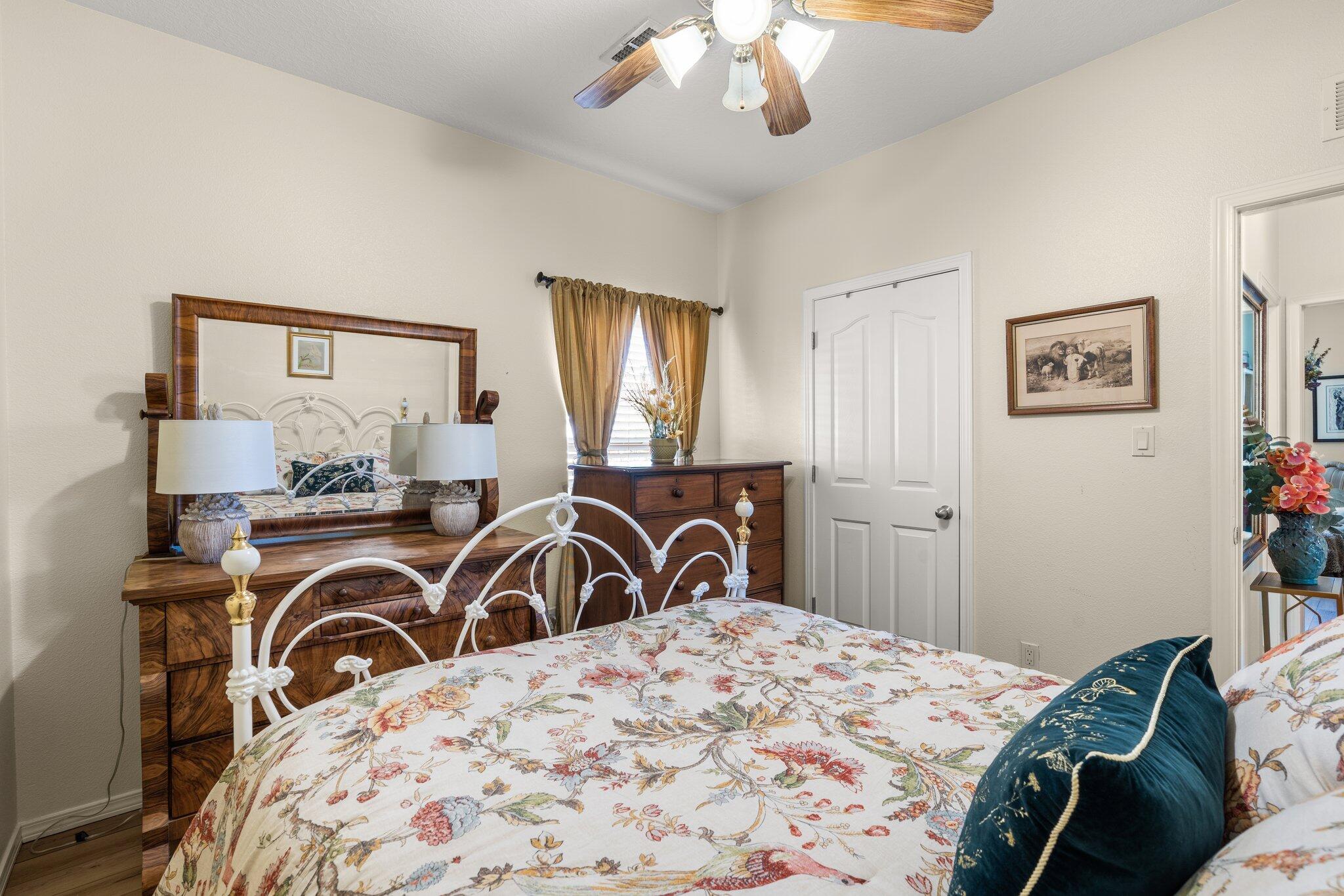 859 Palo Duro Drive NE