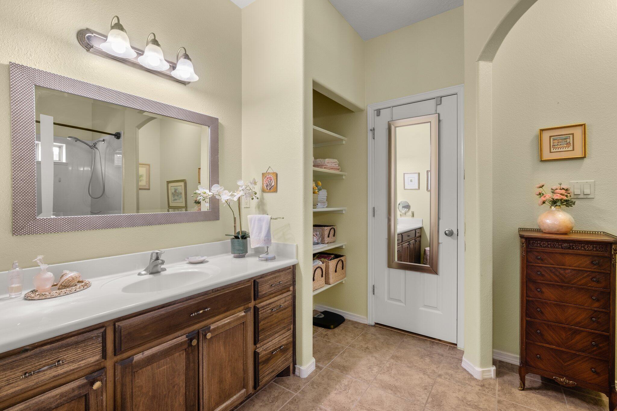 859 Palo Duro Drive NE